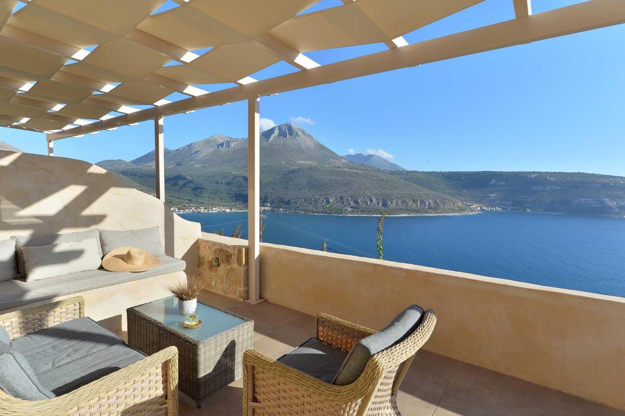 Junior Suite with Sea View - Photo 4