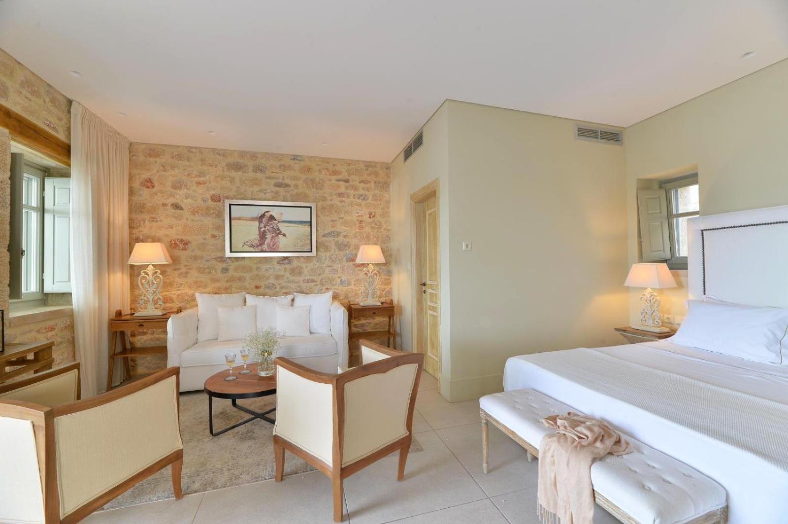 Junior Suite with Sea View - Photo 3