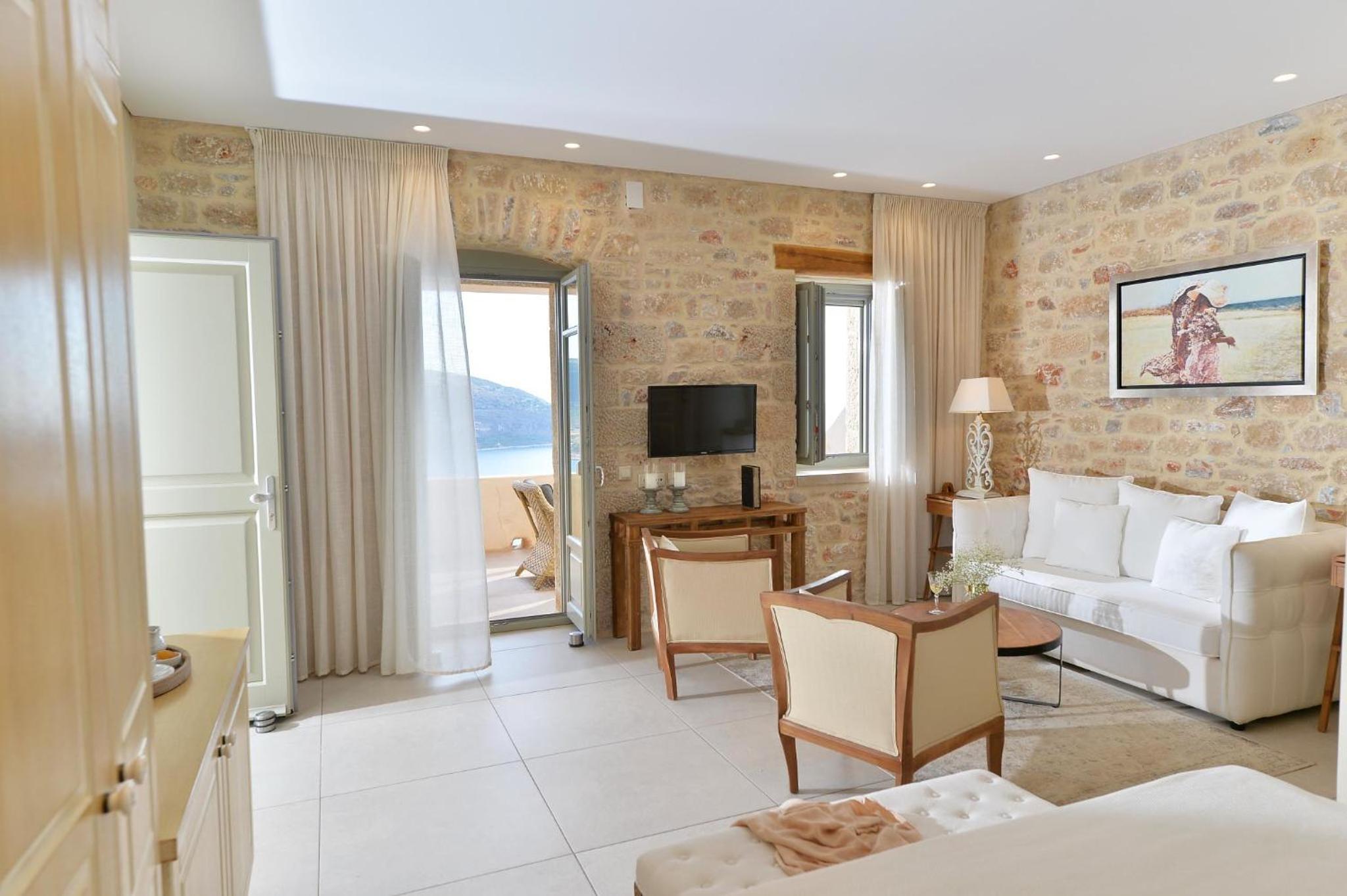 Junior Suite with Sea View - Photo 12