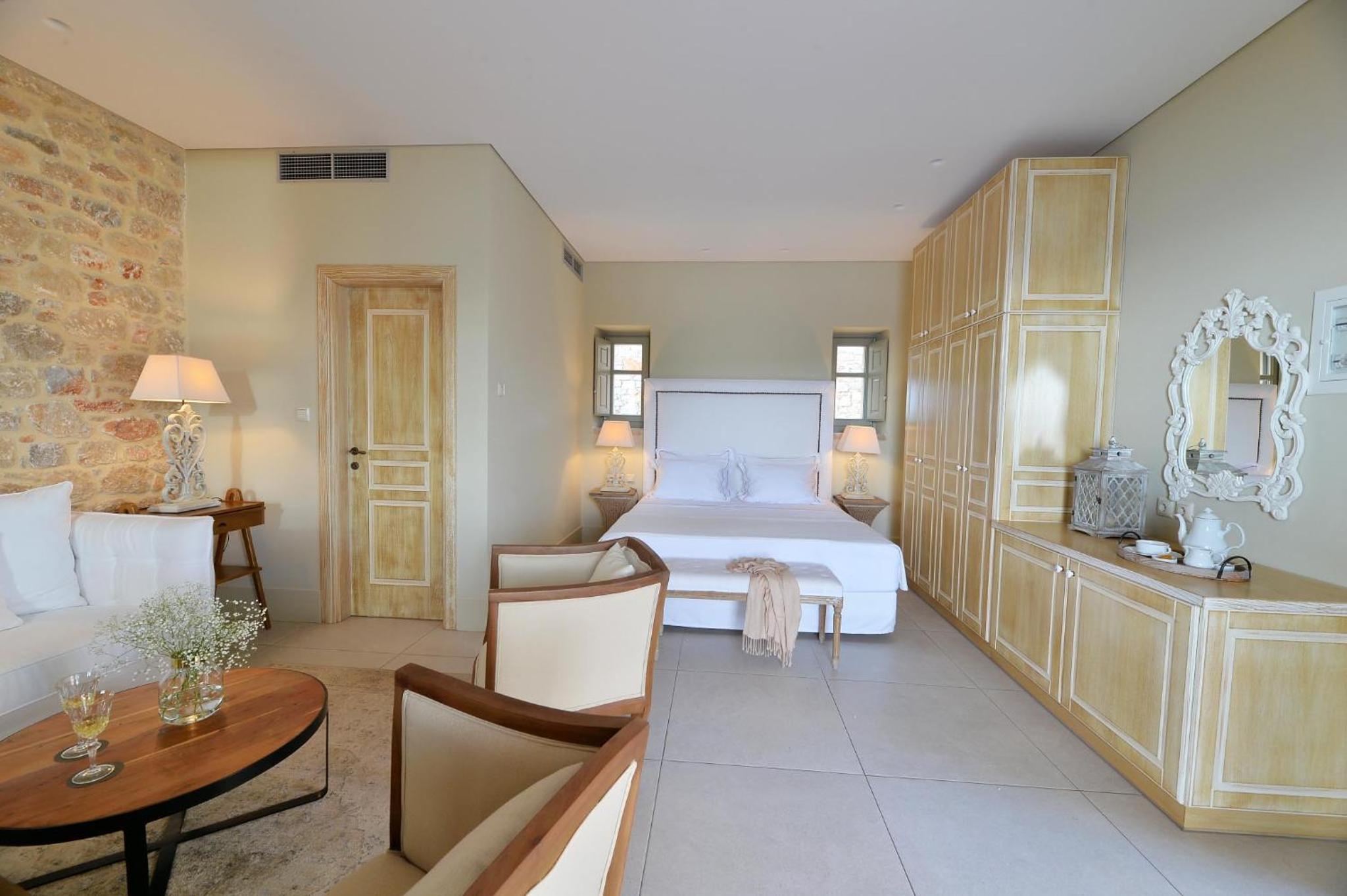 Junior Suite with Sea View - Photo 13