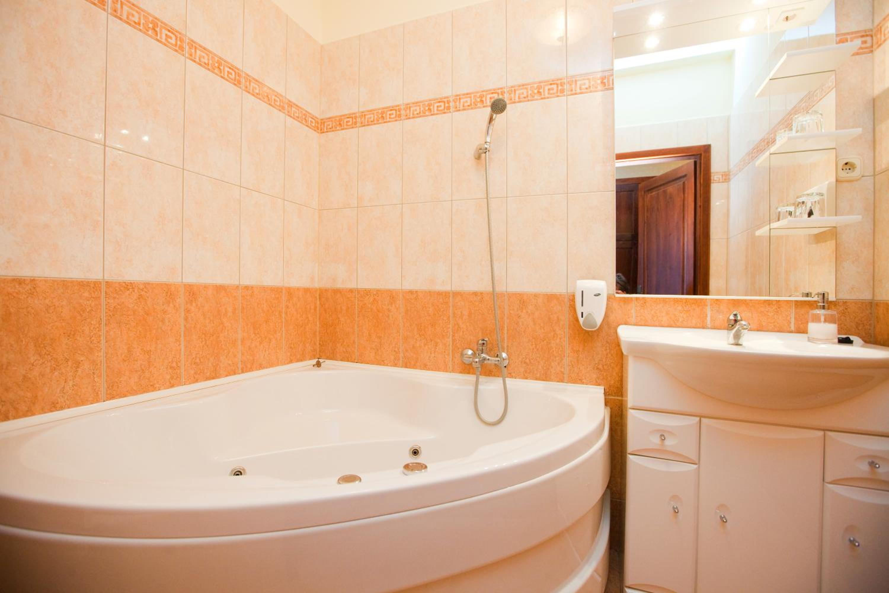 Deluxe Double Room with Bath photo 2