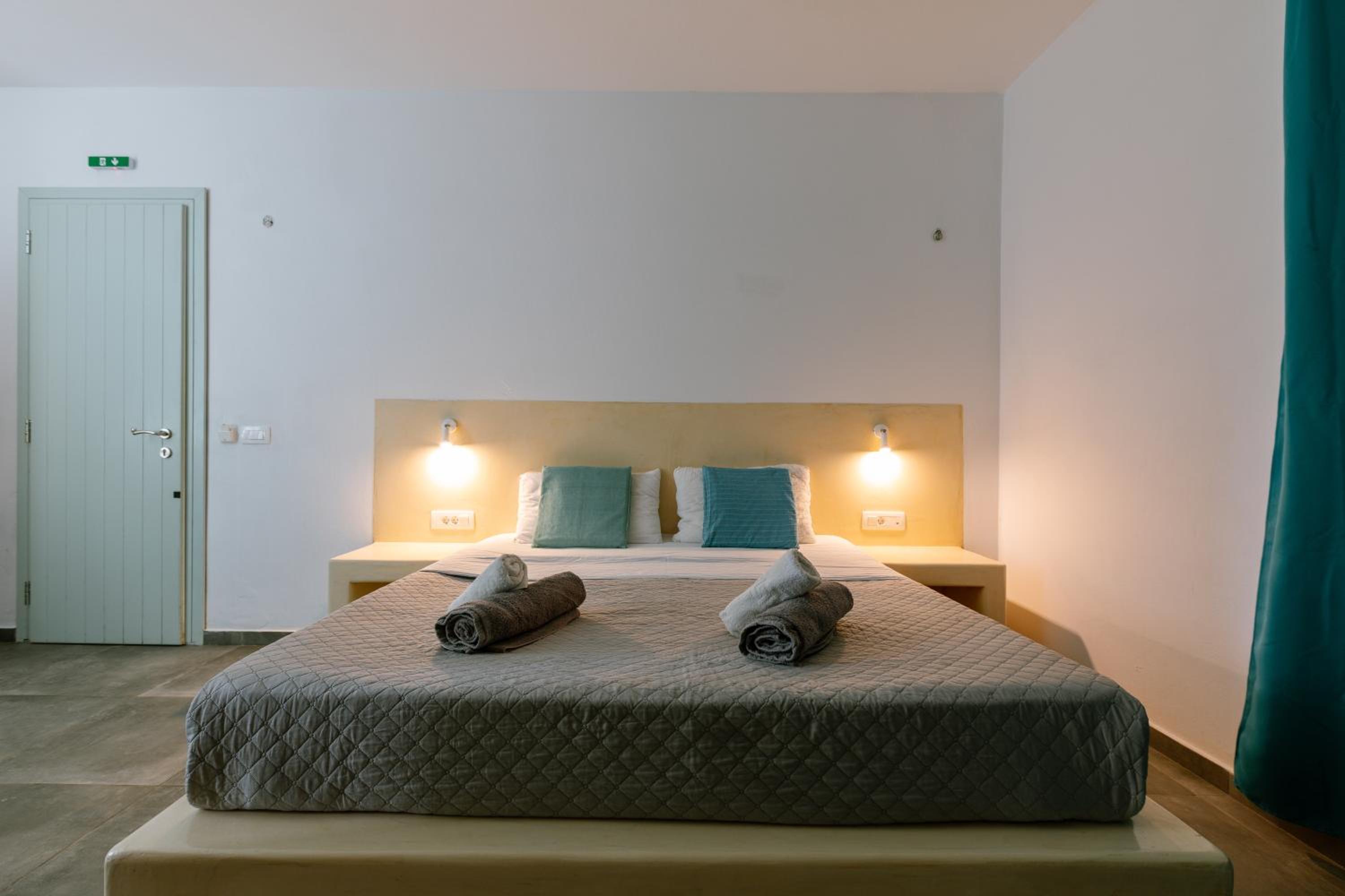 Deluxe Double Room - Photo 4