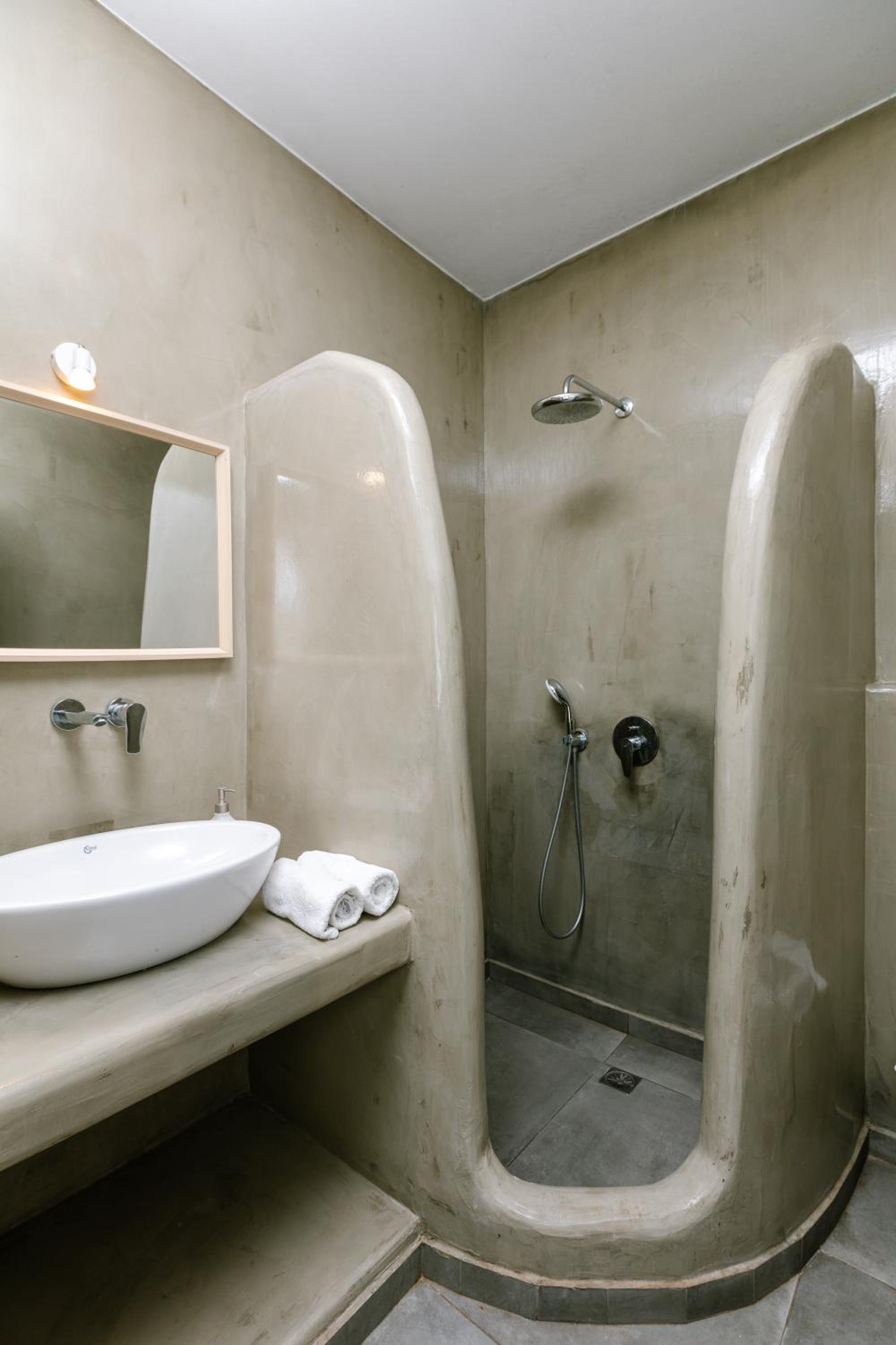 Deluxe Double Room - Photo 5