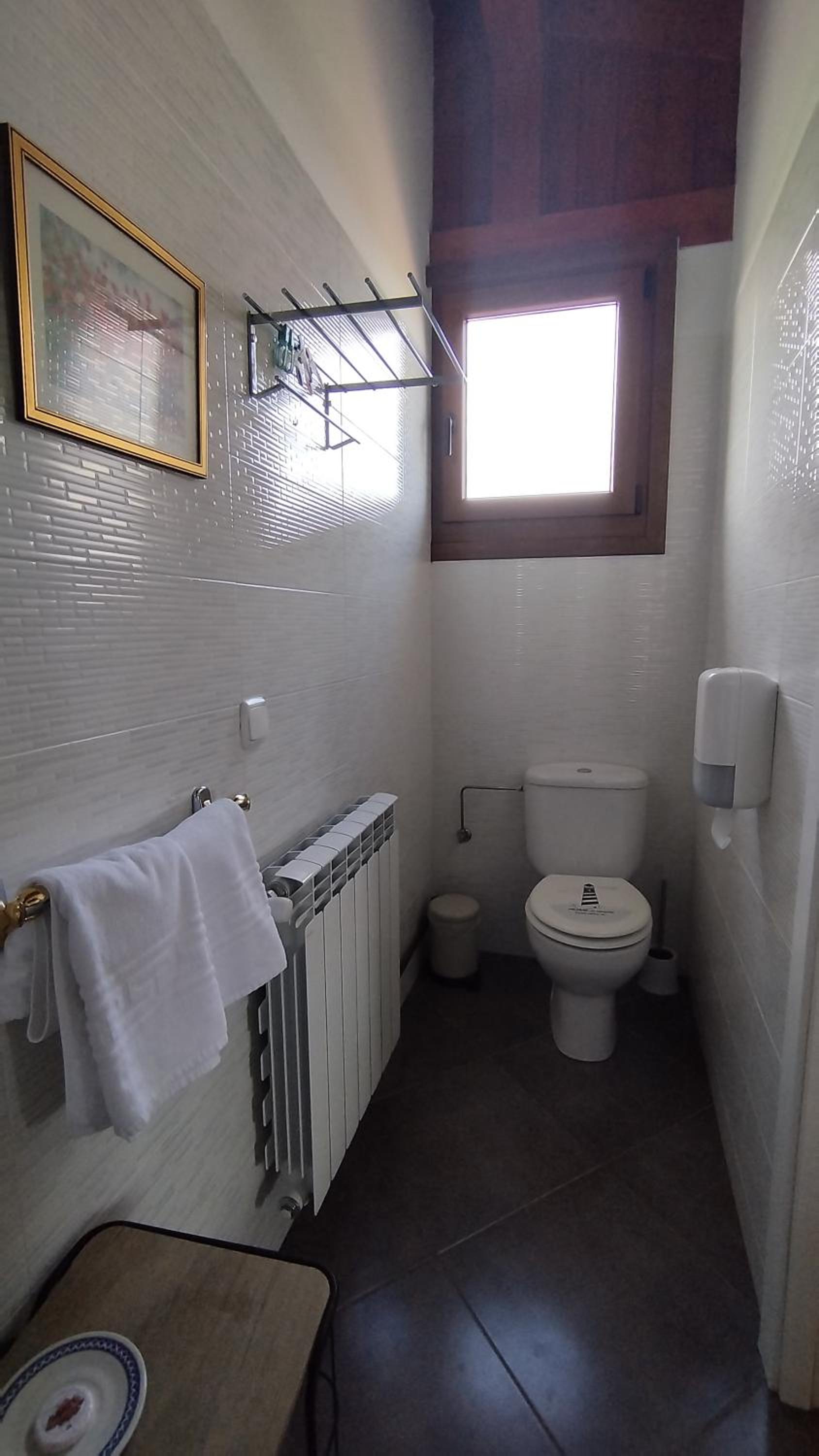 Double Room - Photo 17