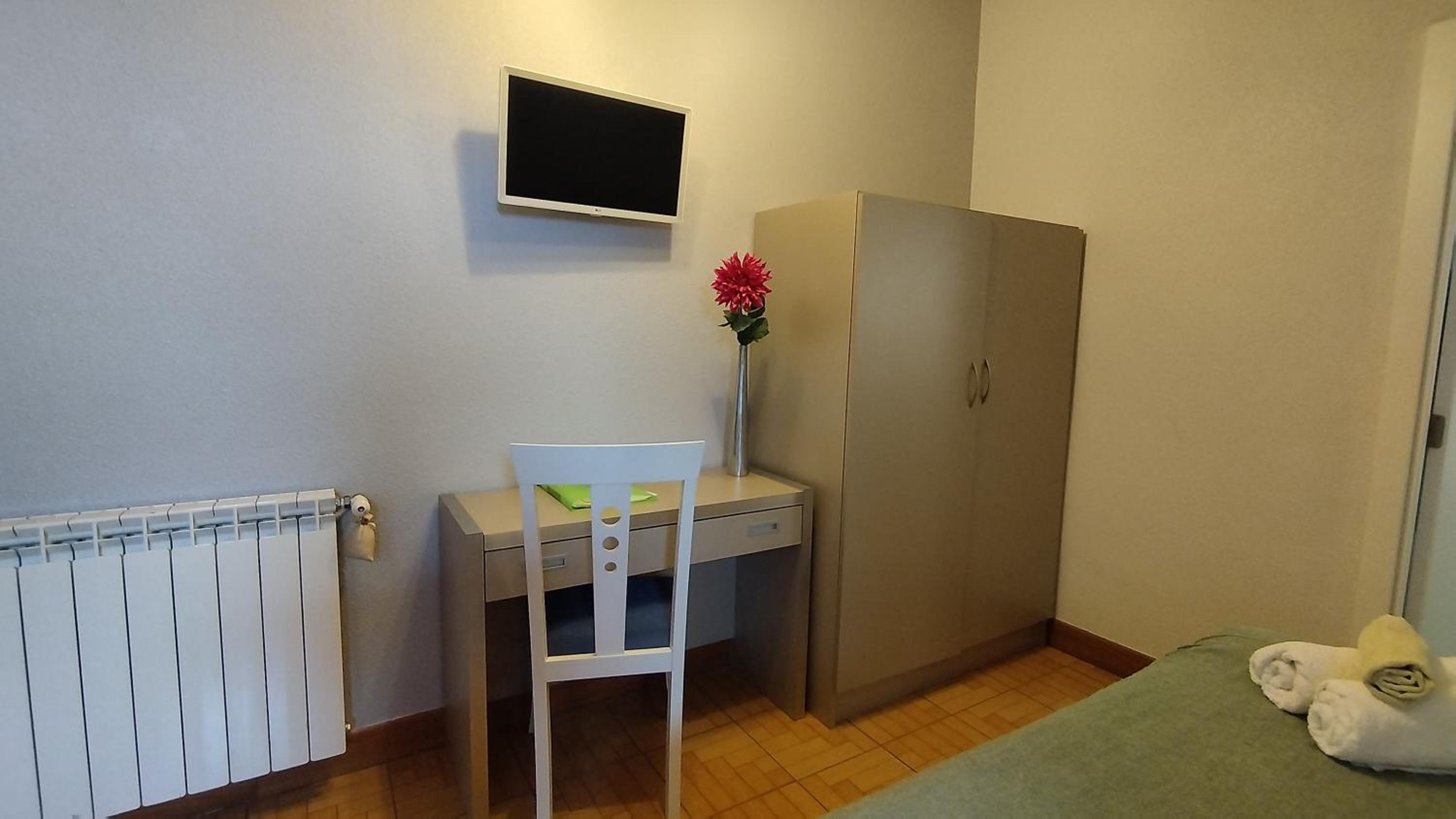Double Room - Photo 27