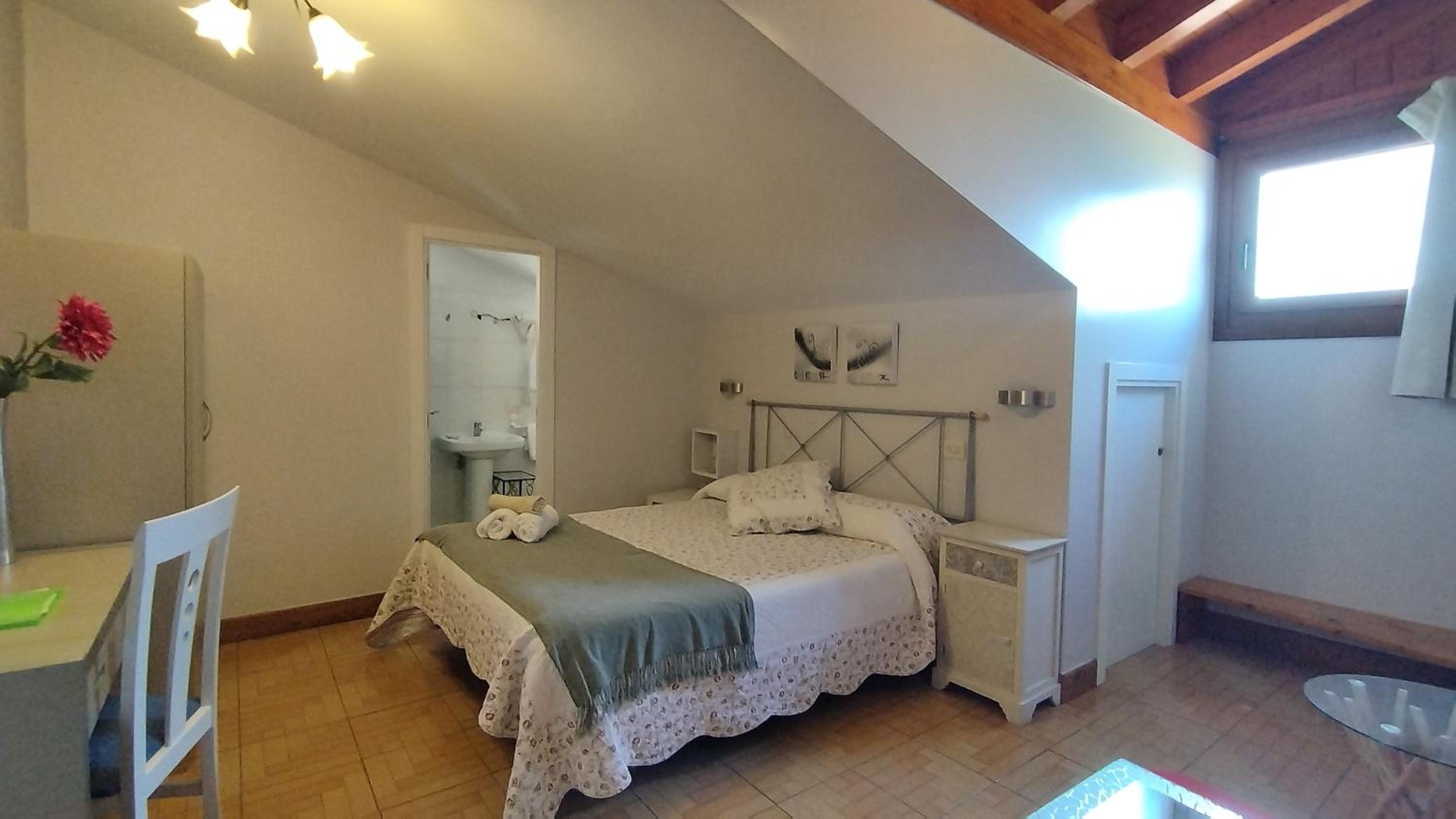 Double Room - Photo 79