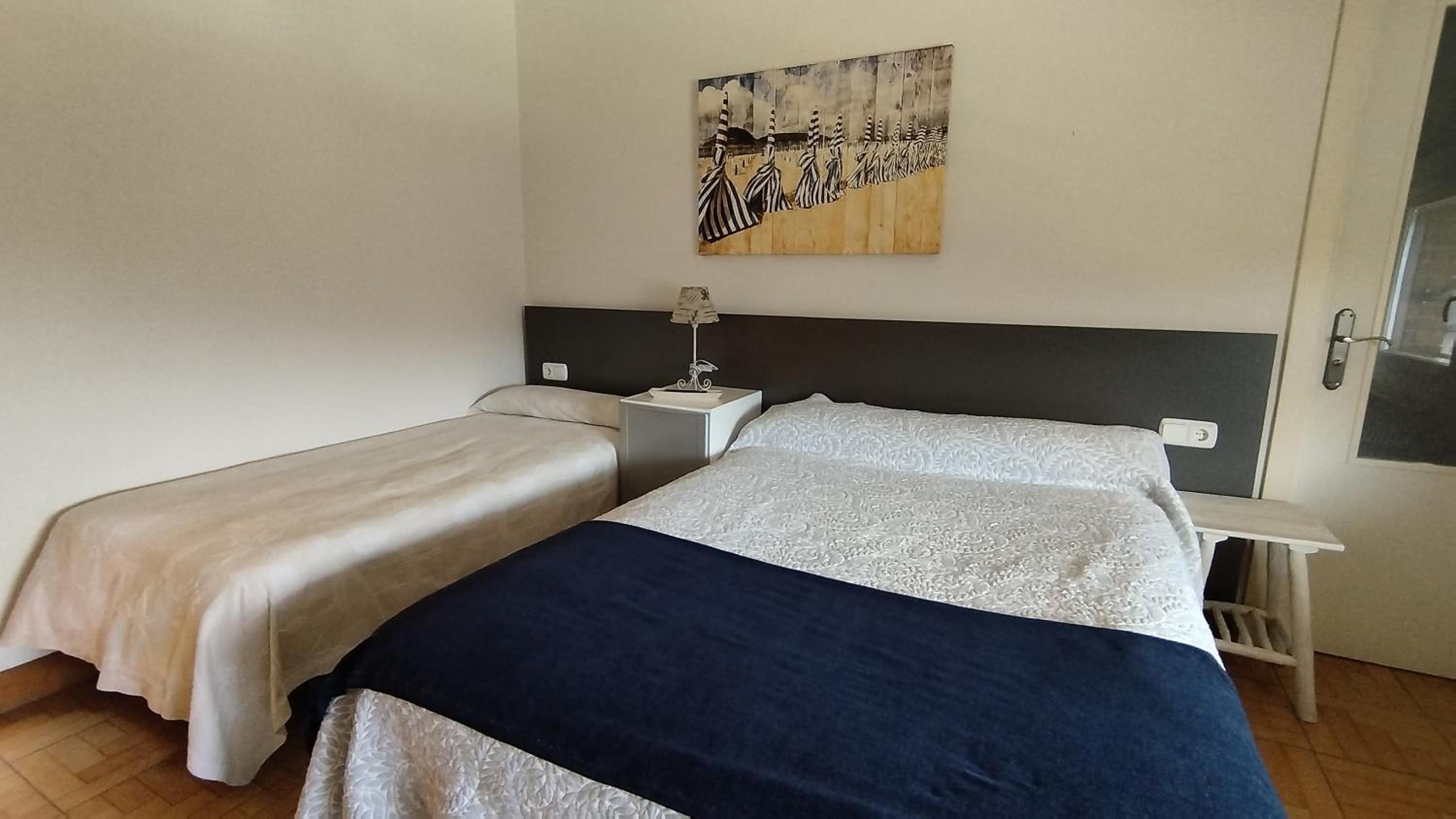Double Room - Photo 18