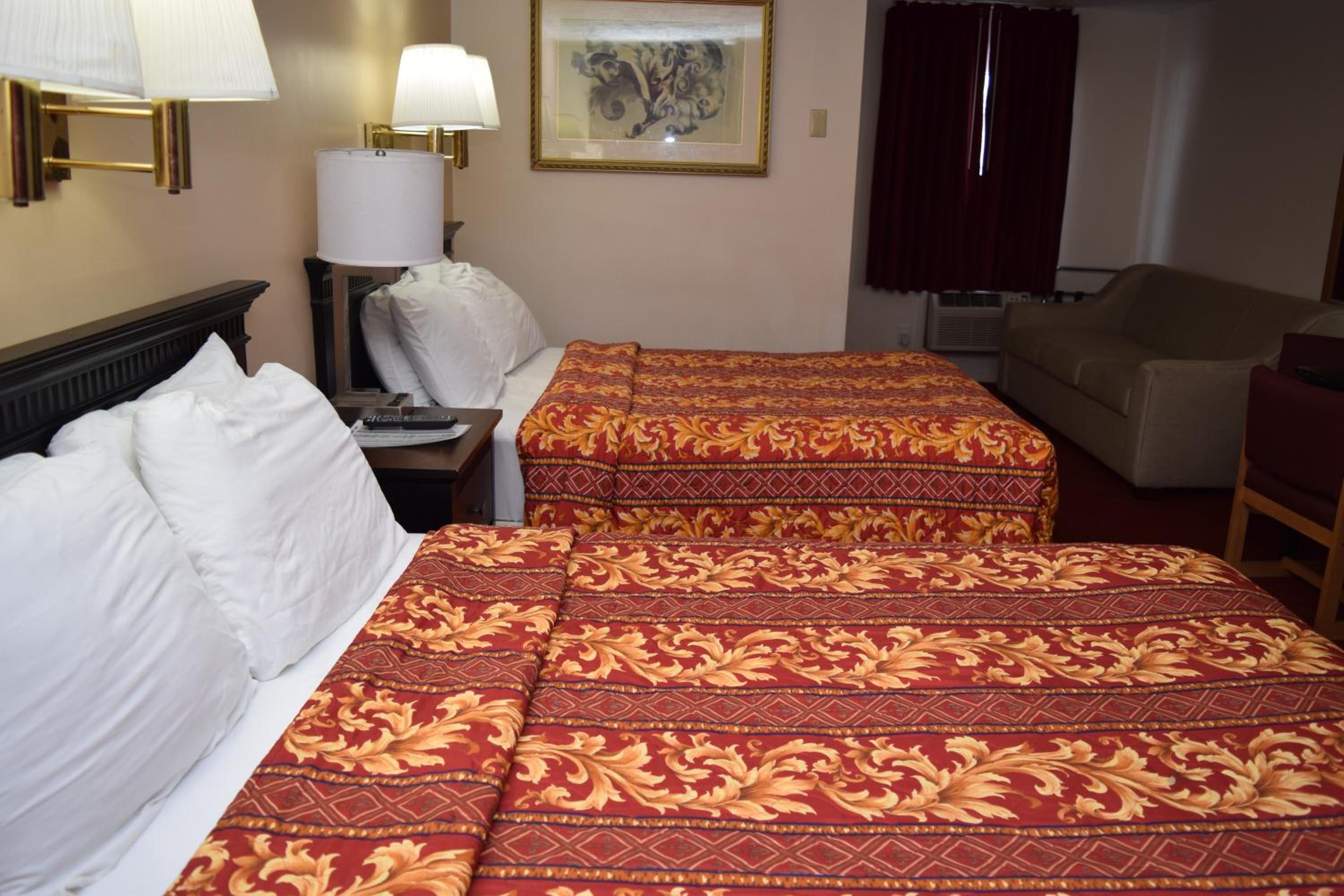 Deluxe Queen Room - Photo 6