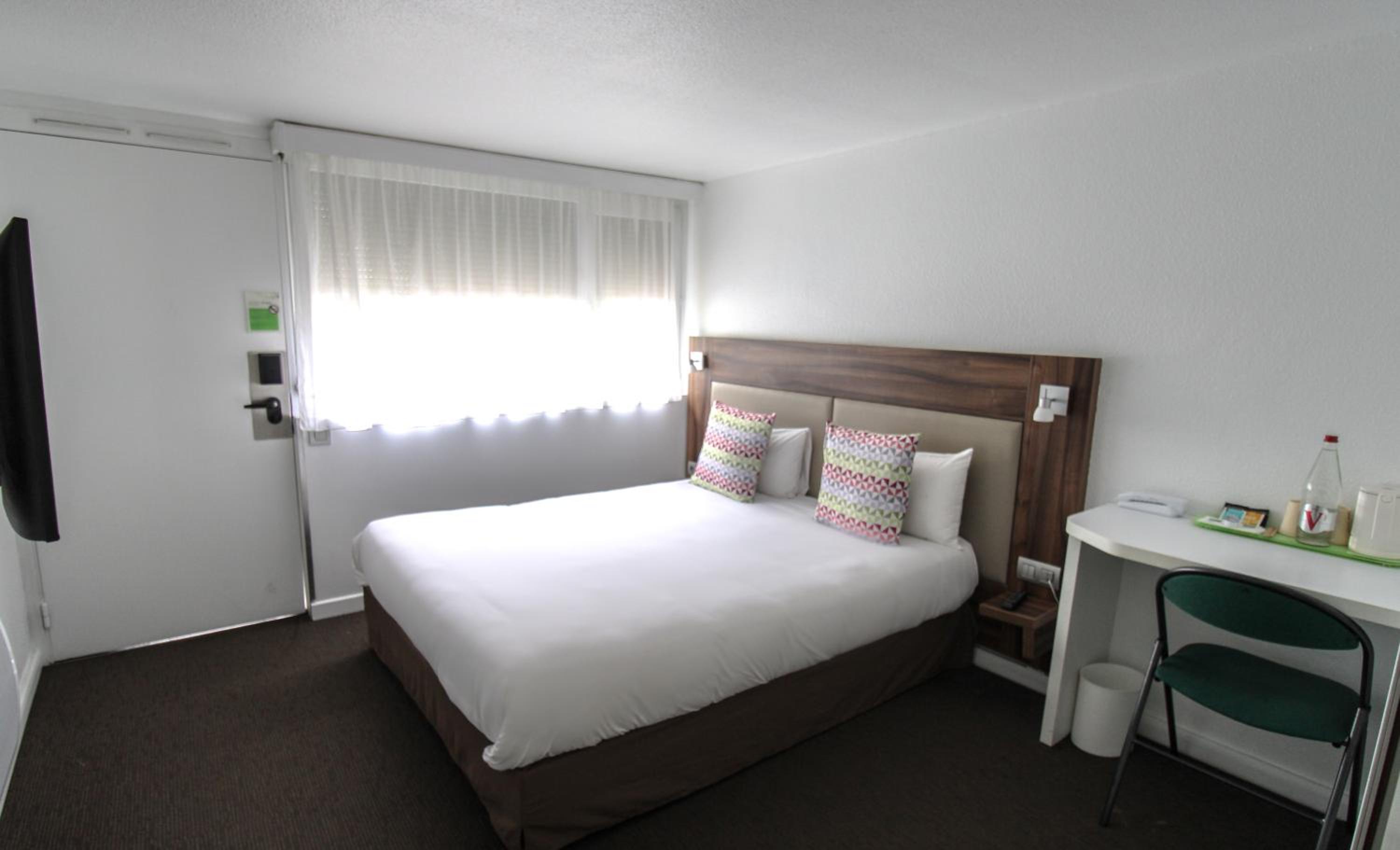 Double Room - Photo 6