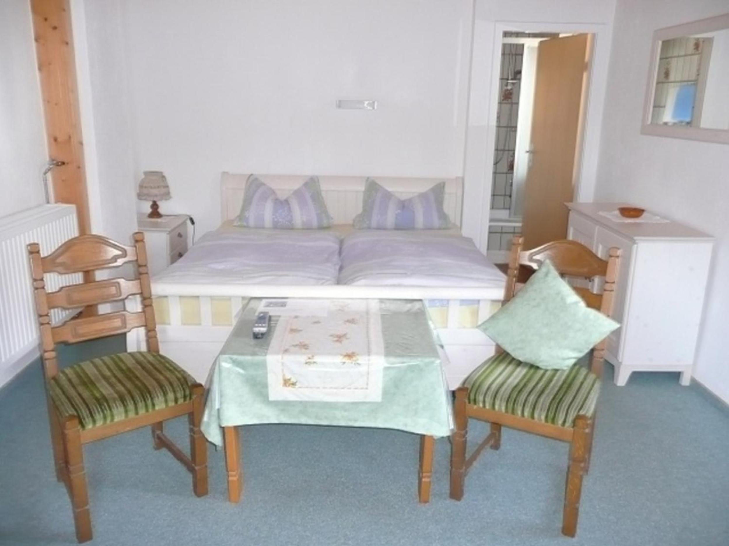 Double Room with Private Bathroom photo 1