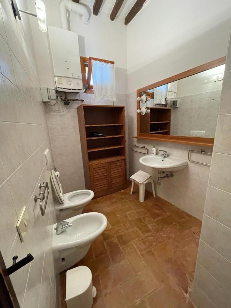 One-Bedroom Apartment with Terrace photo 3
