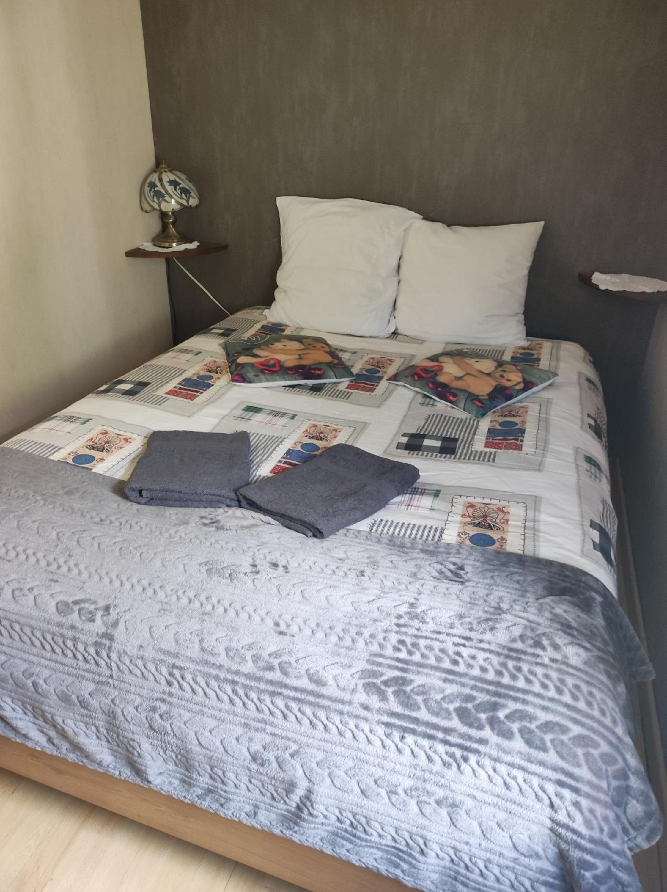 Small Double Room - Photo 1