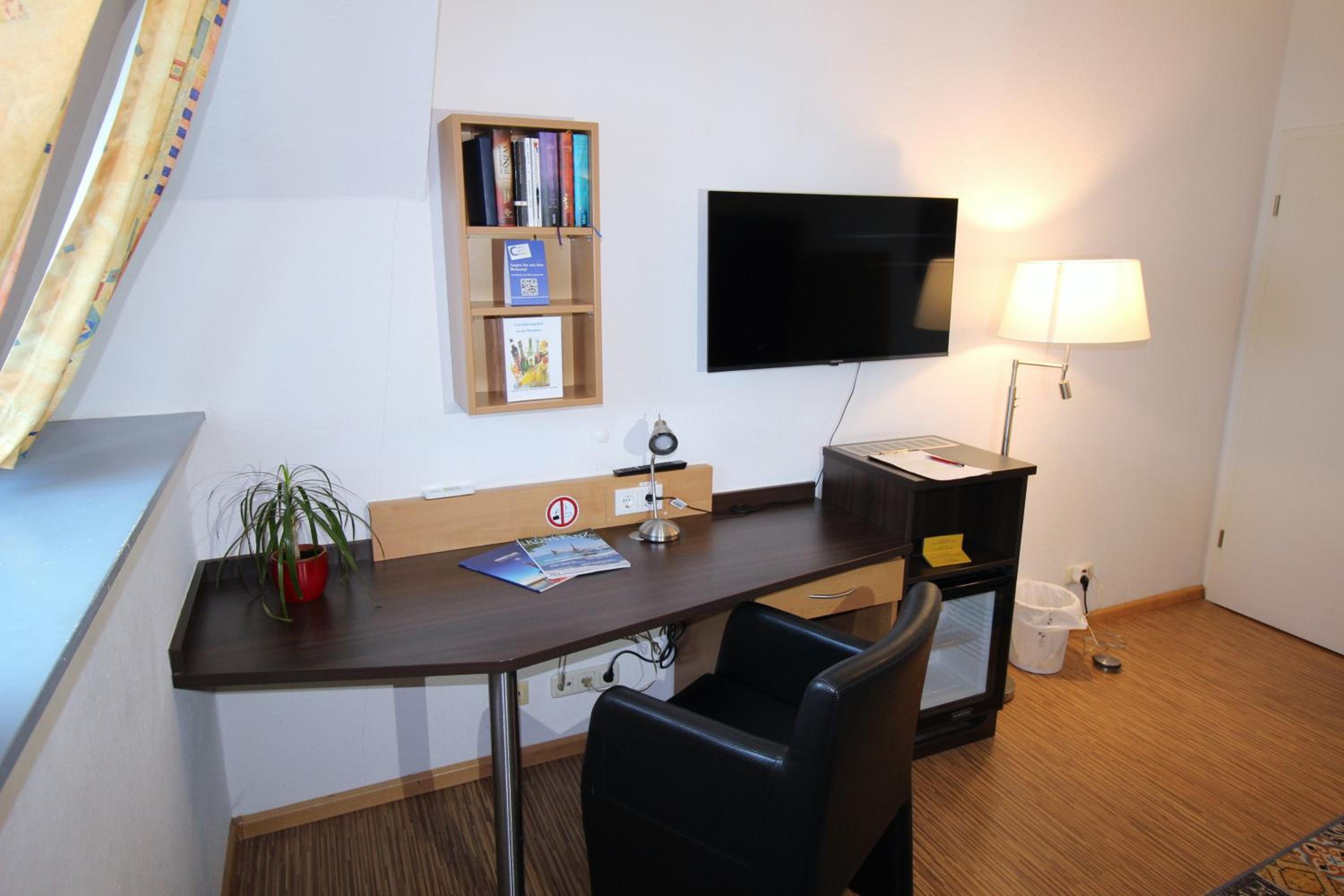 Large Double Room photo 3
