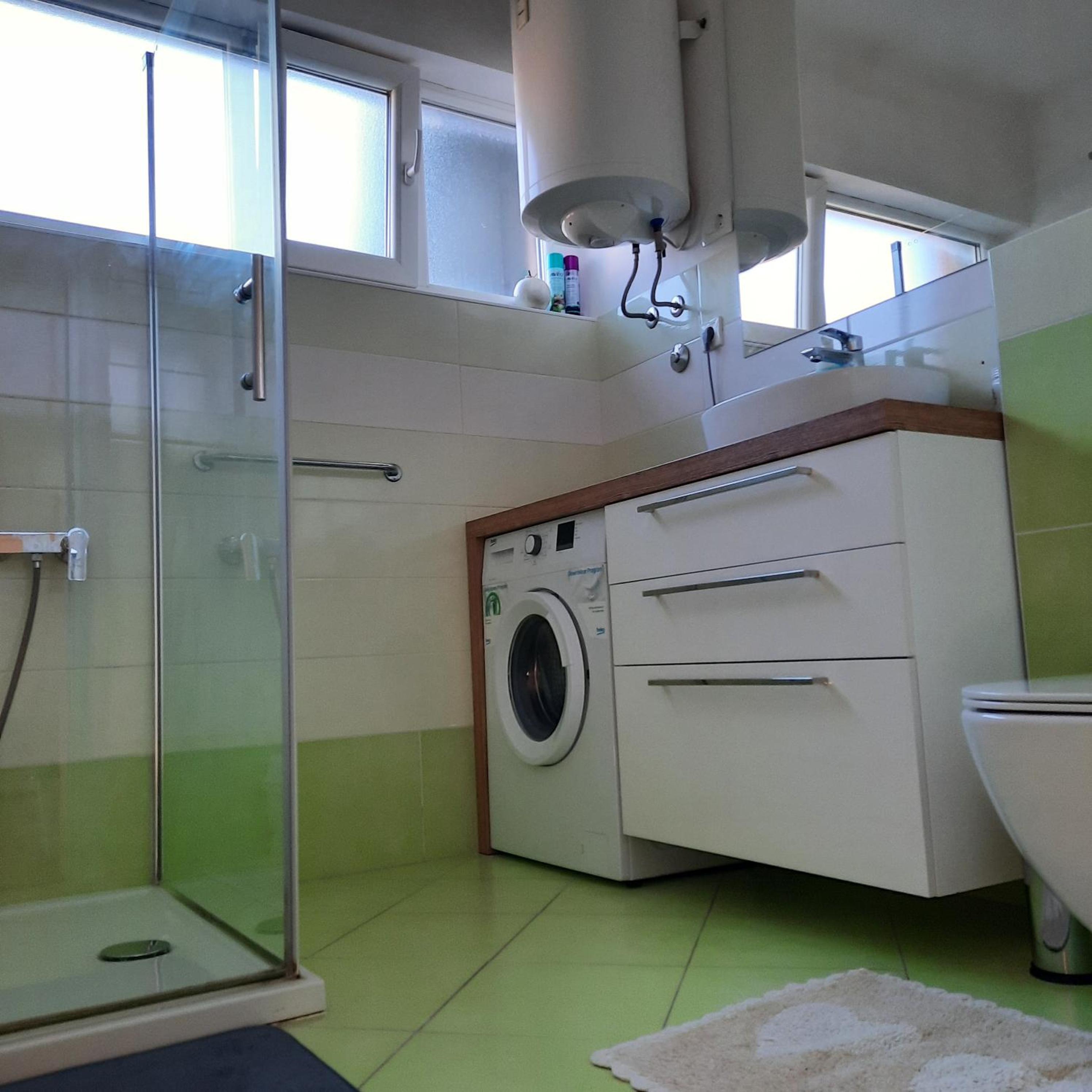 Apartment with Balcony - Photo 20