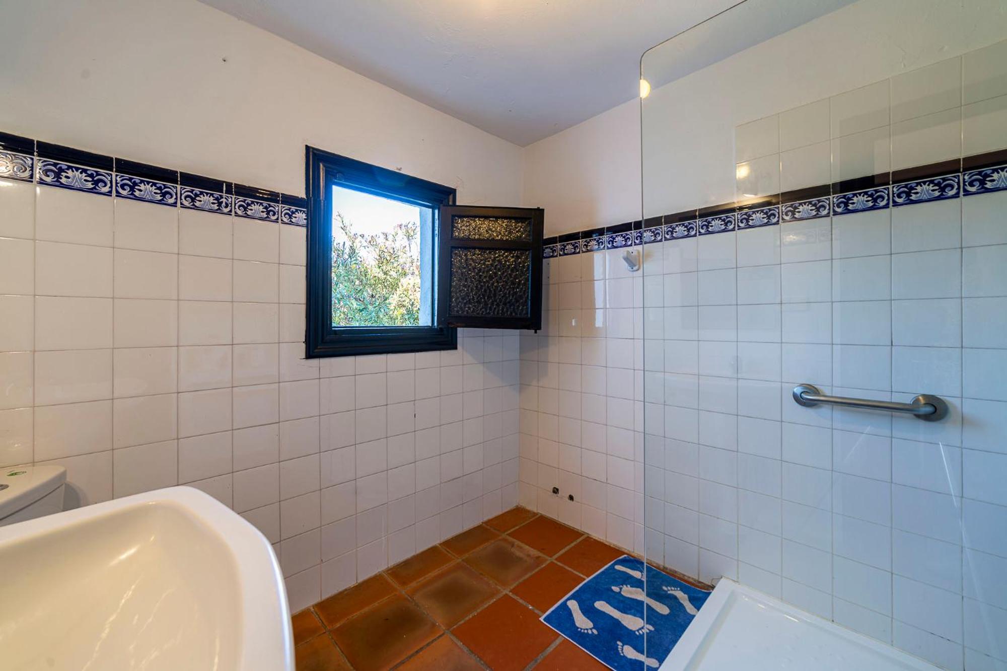 Villa photo 2