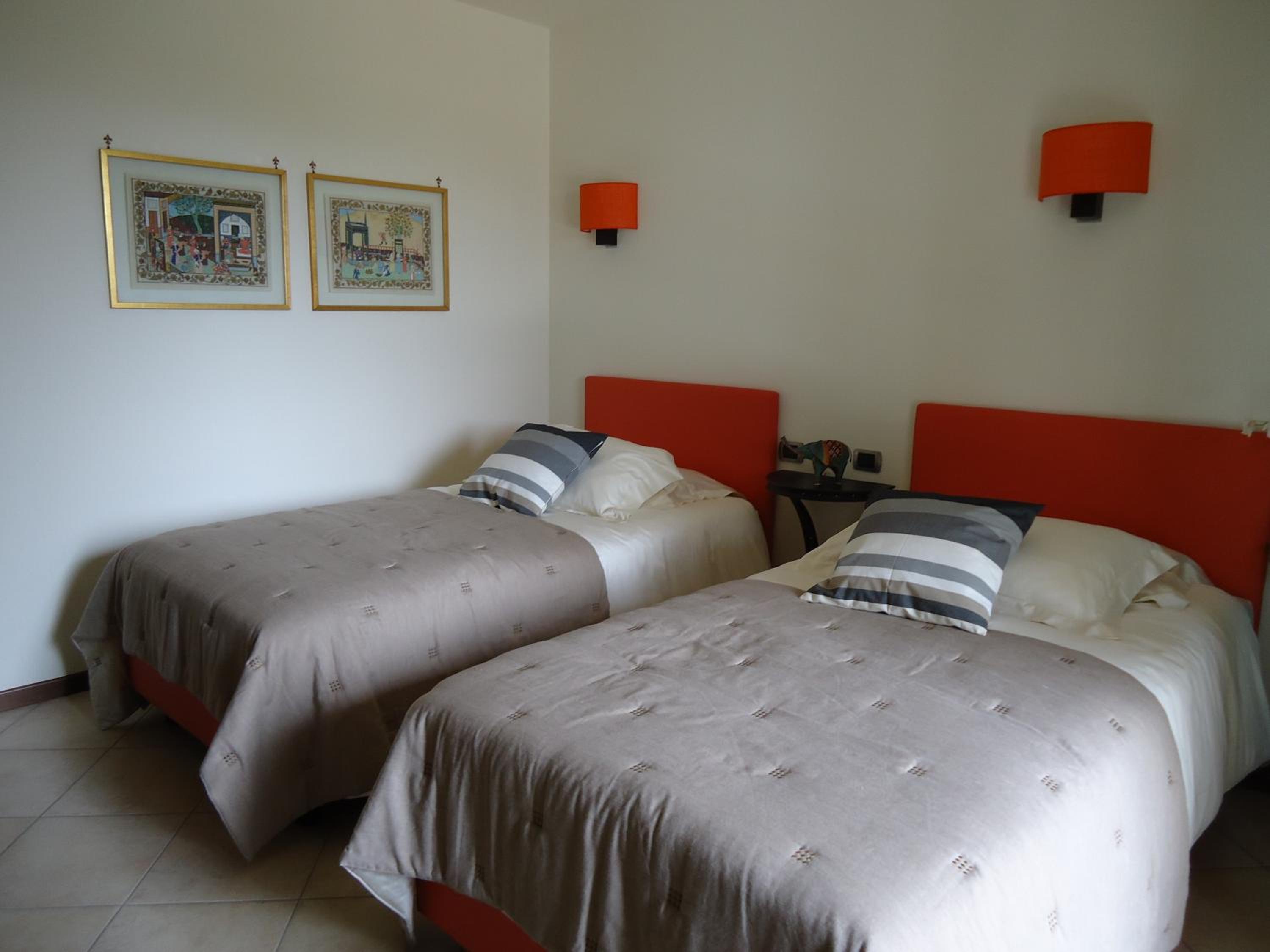 Deluxe Twin Room - Photo 4