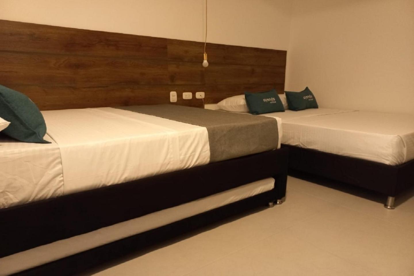 Superior Quadruple Room photo 2