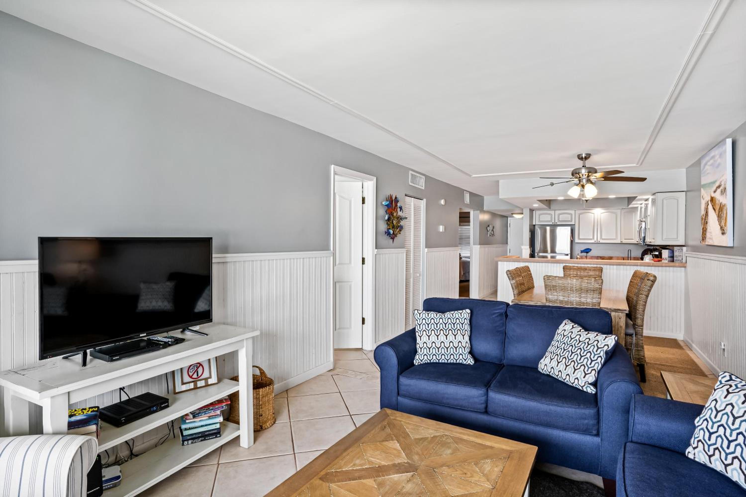 Three-Bedroom Apartment photo 1