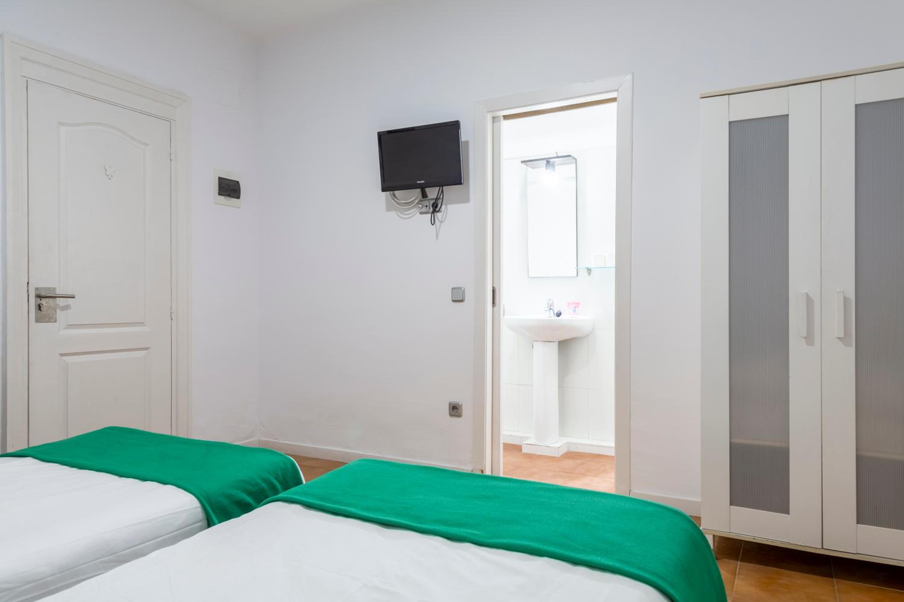 Twin Room photo 2