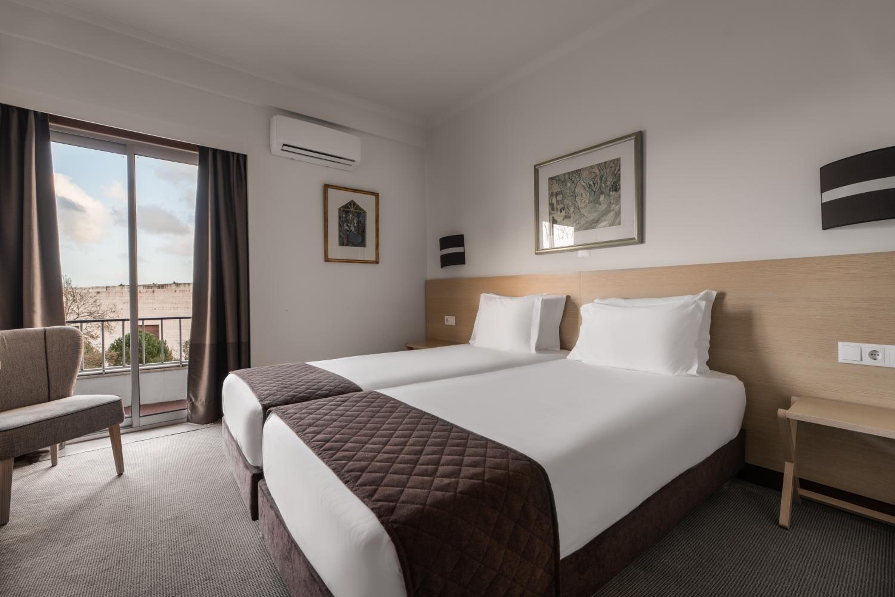 Double or Twin Room with Sanctuary View - Photo 1