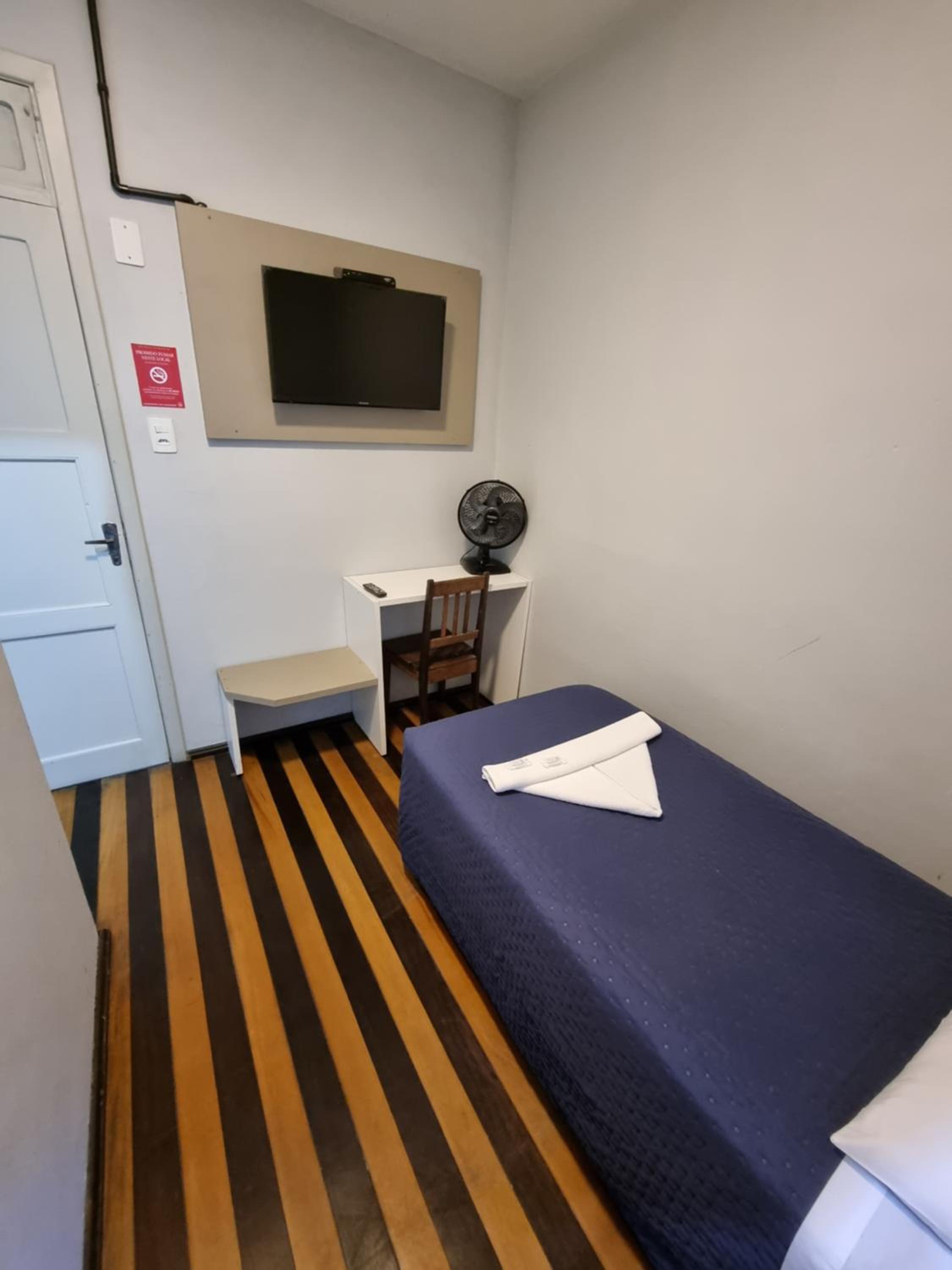 Budget Single Room with Fan photo 2