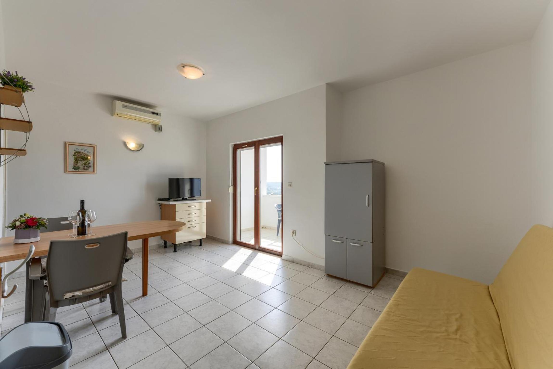Apartment photo 1