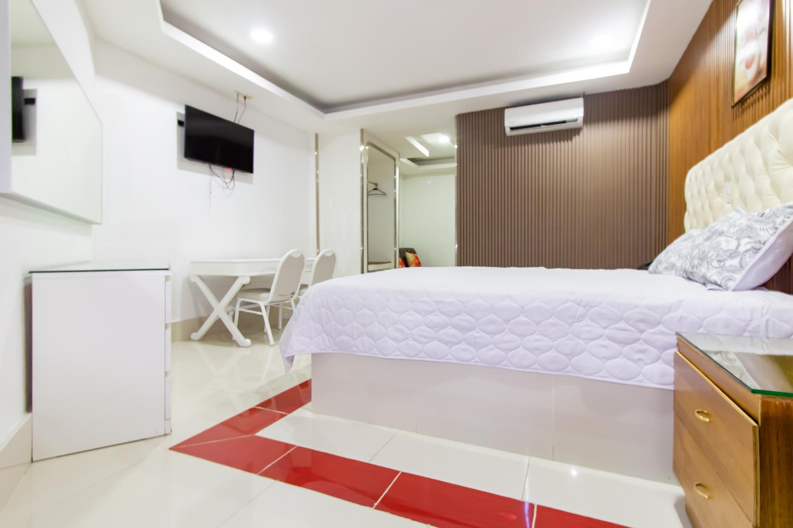 Superior Suite