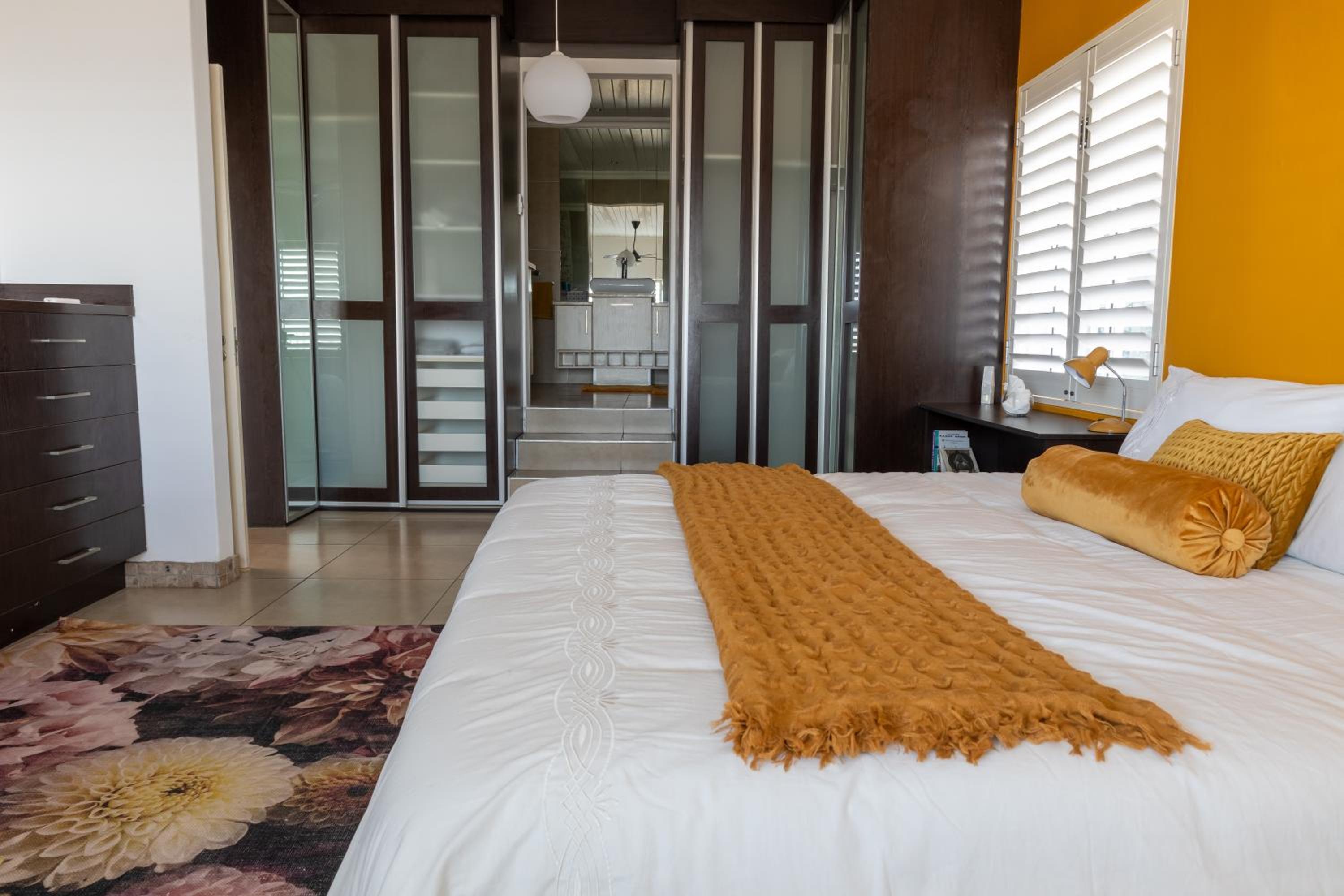 Villa - Beach Front photo 2