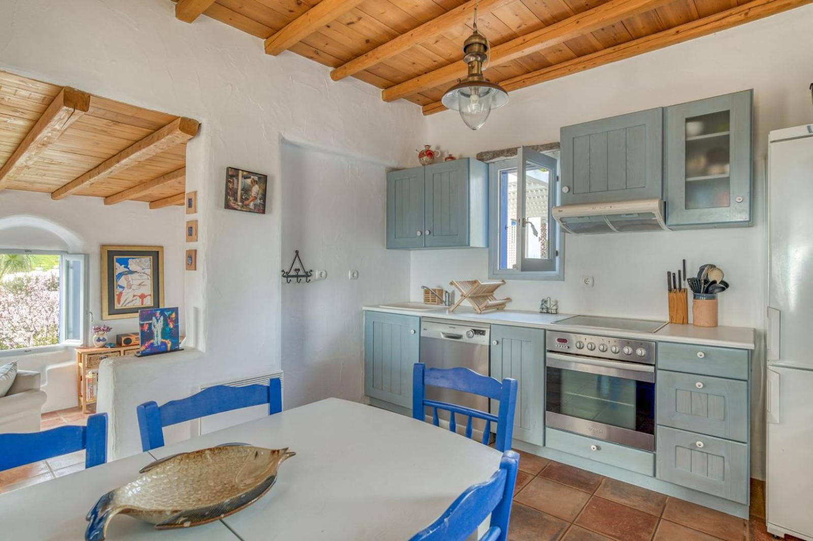 Three-Bedroom House photo 2