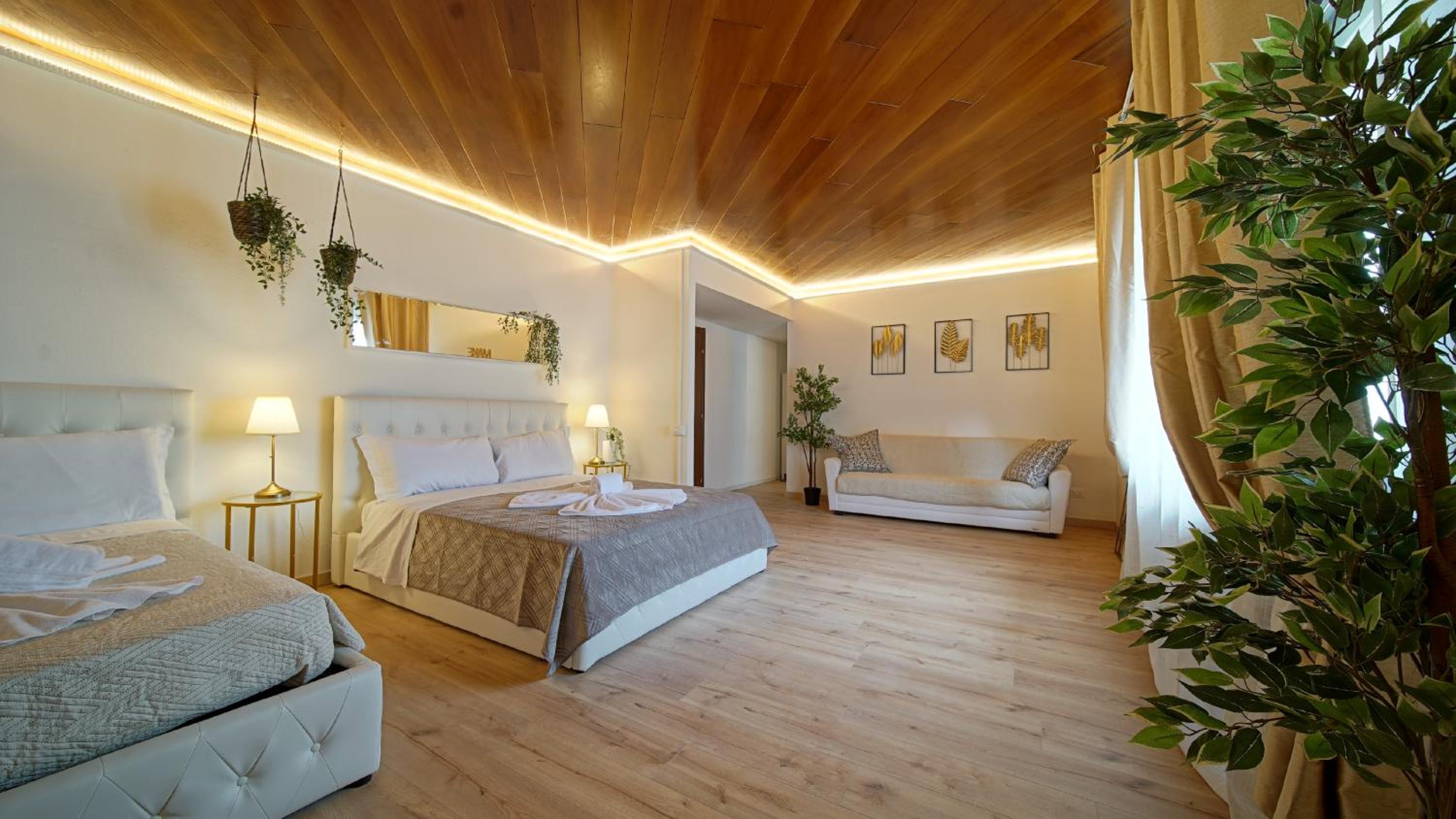 Deluxe Quadruple Room
