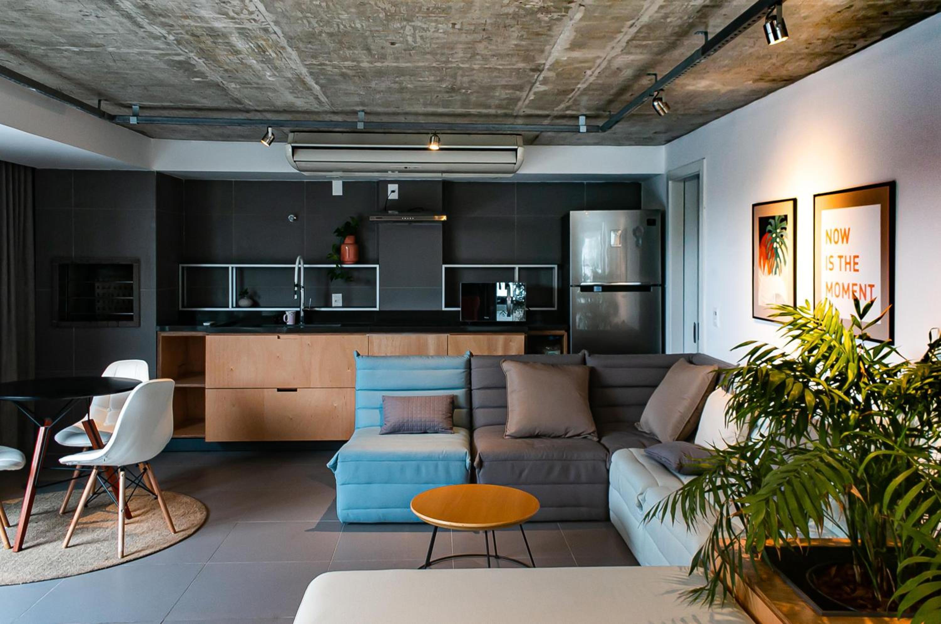 Studio Apartment - Photo 1