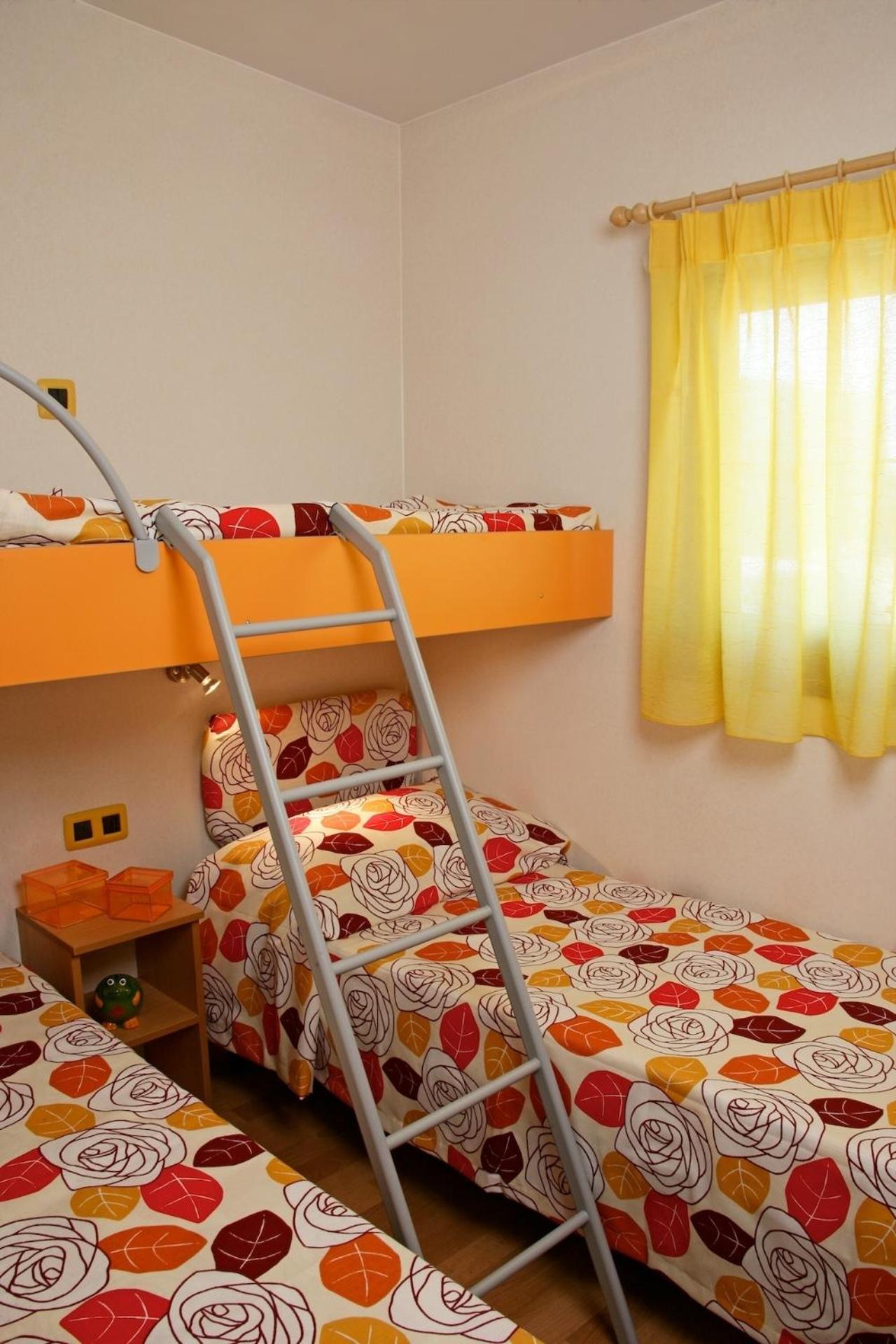 Mobile Home (5 people) photo 1