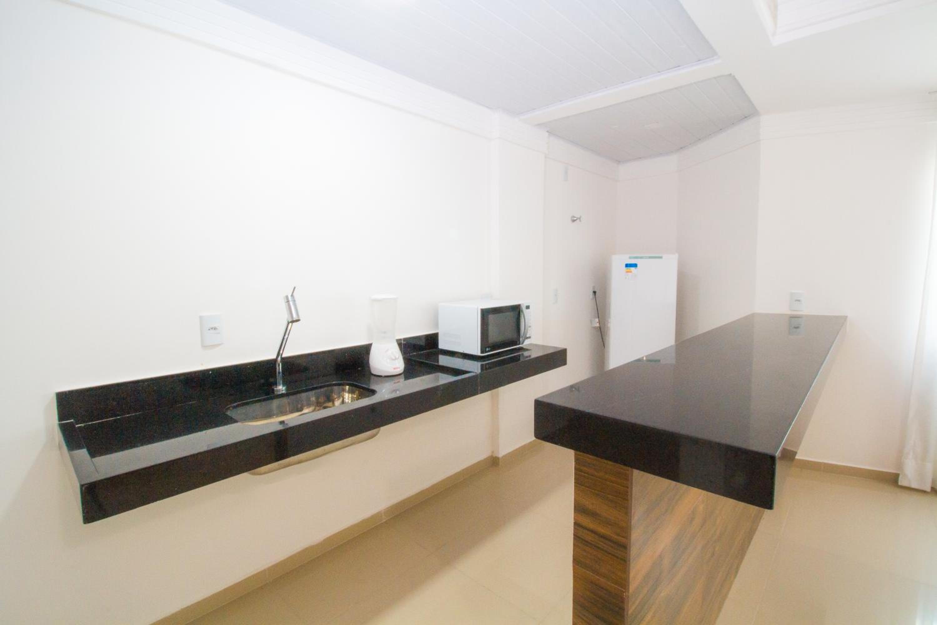 Family Room - Photo 7