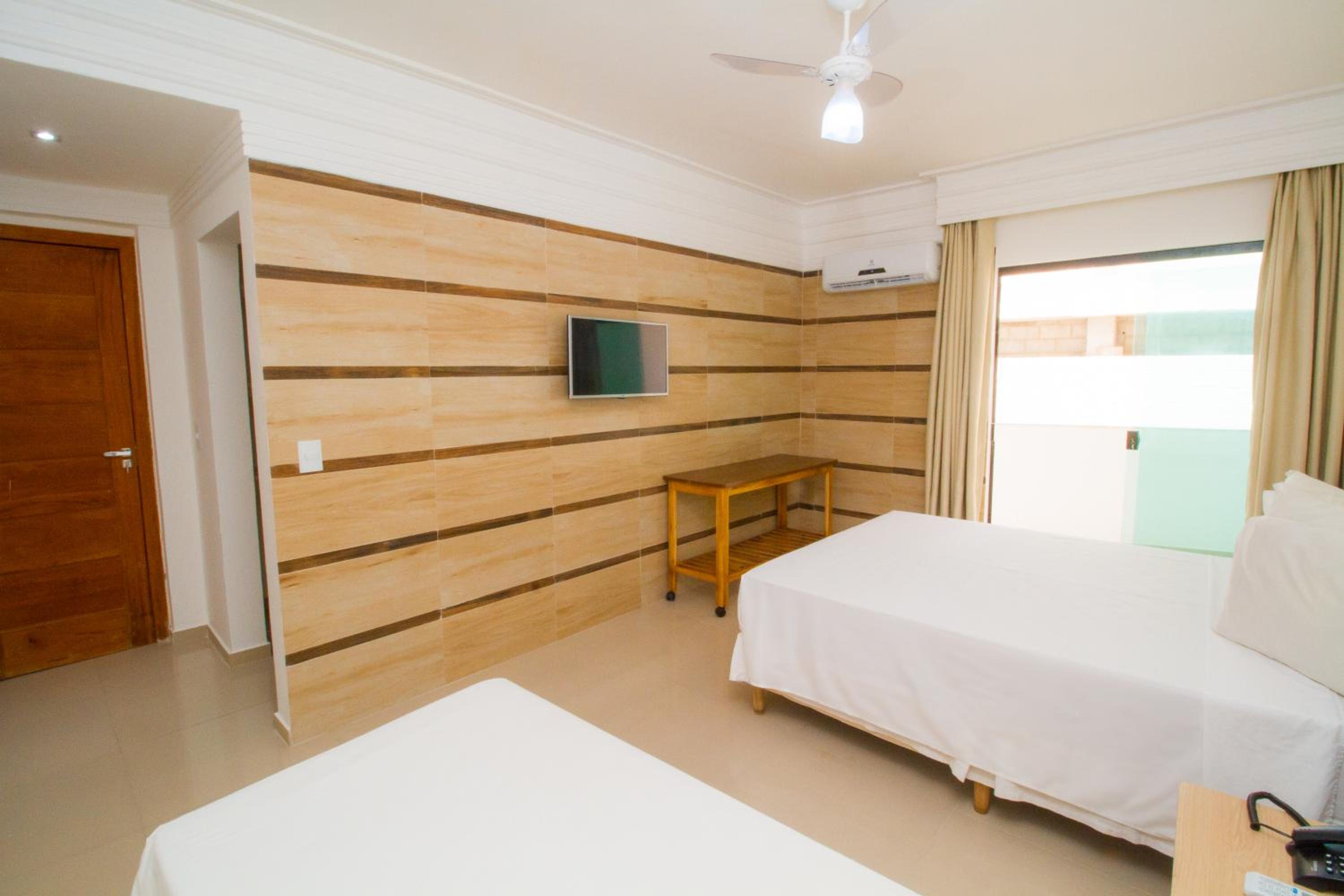 Family Room - Photo 6