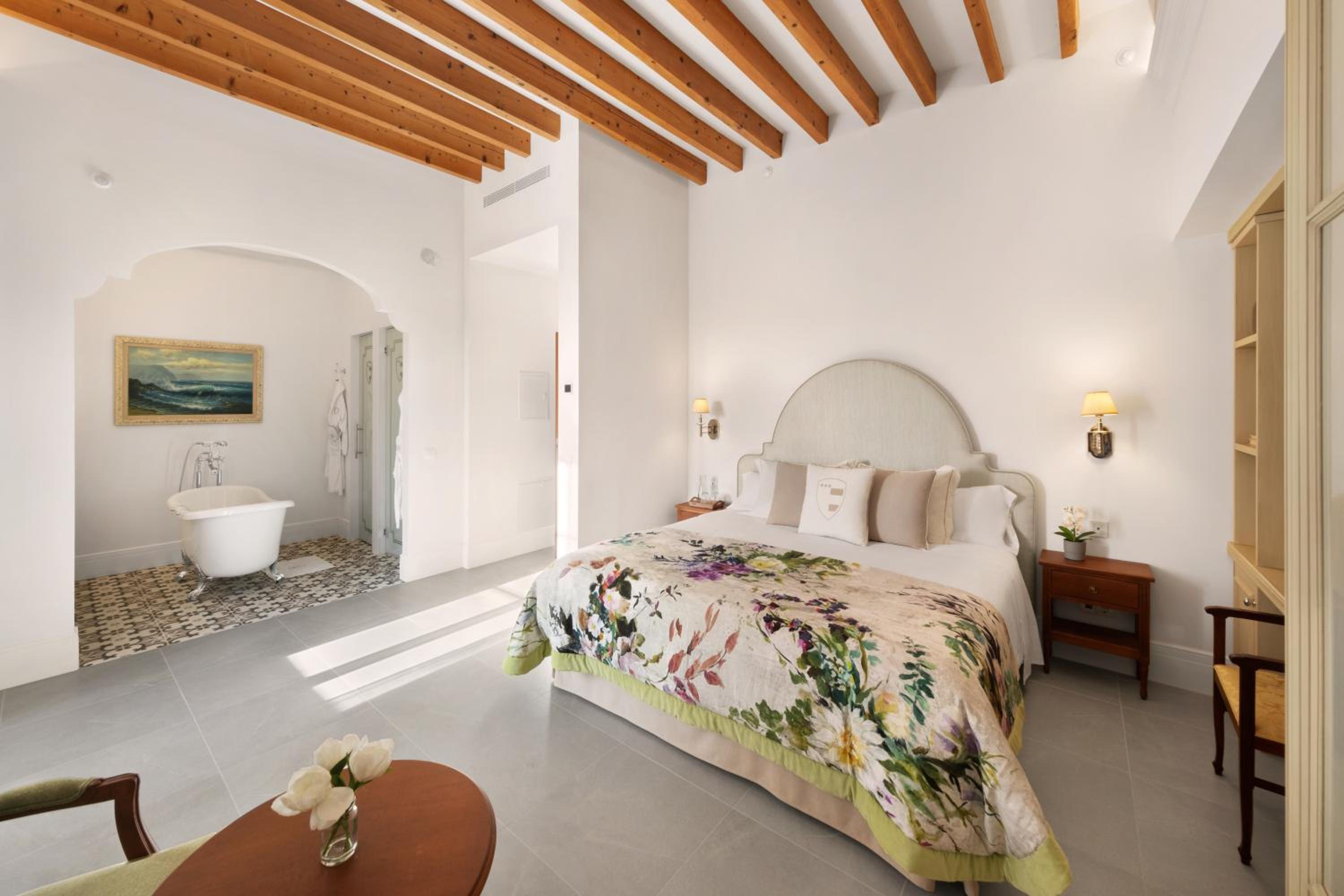 Suite Deluxe con Terraza y Jacuzzi