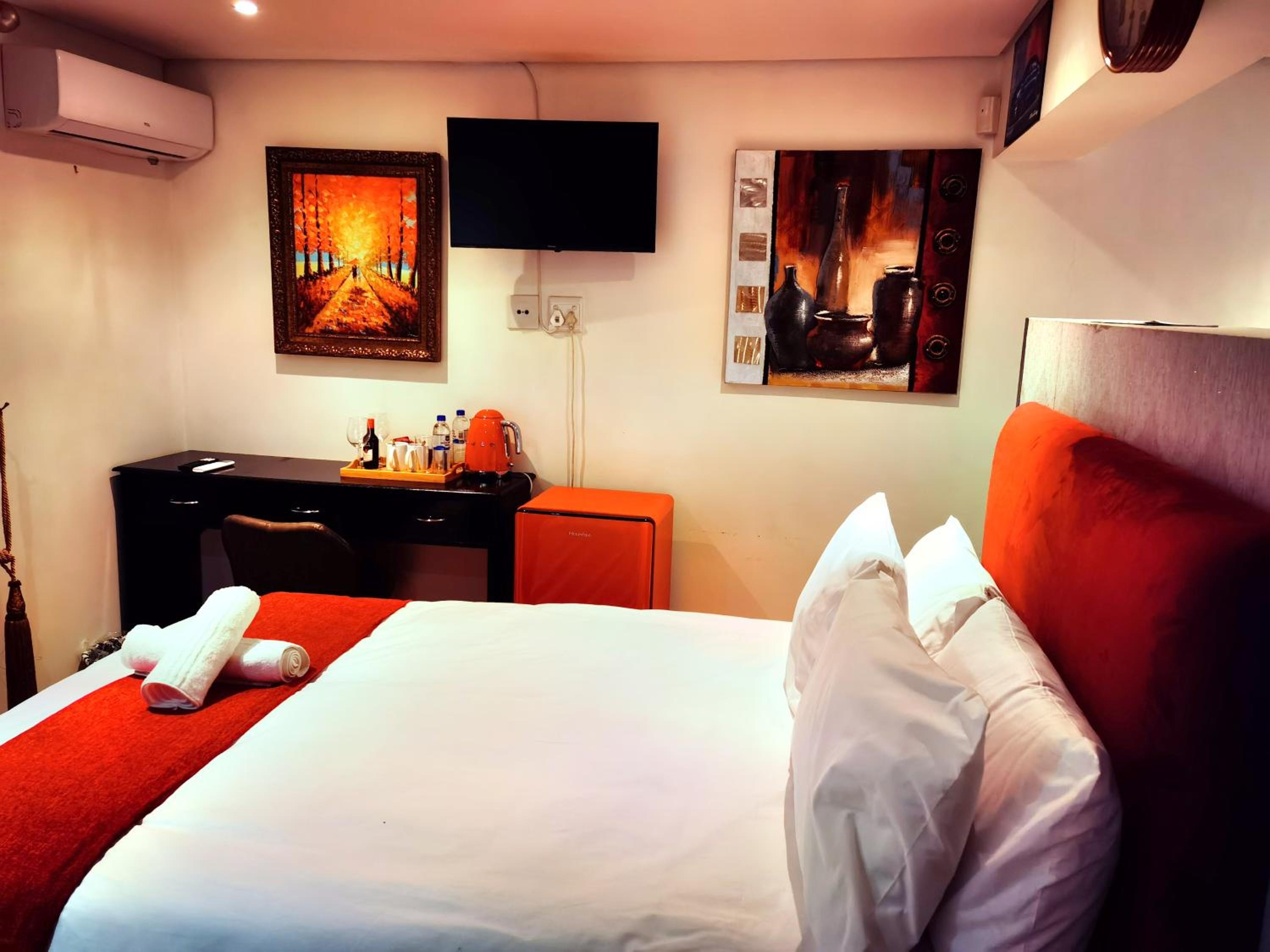 Standard Double Room - Photo 1