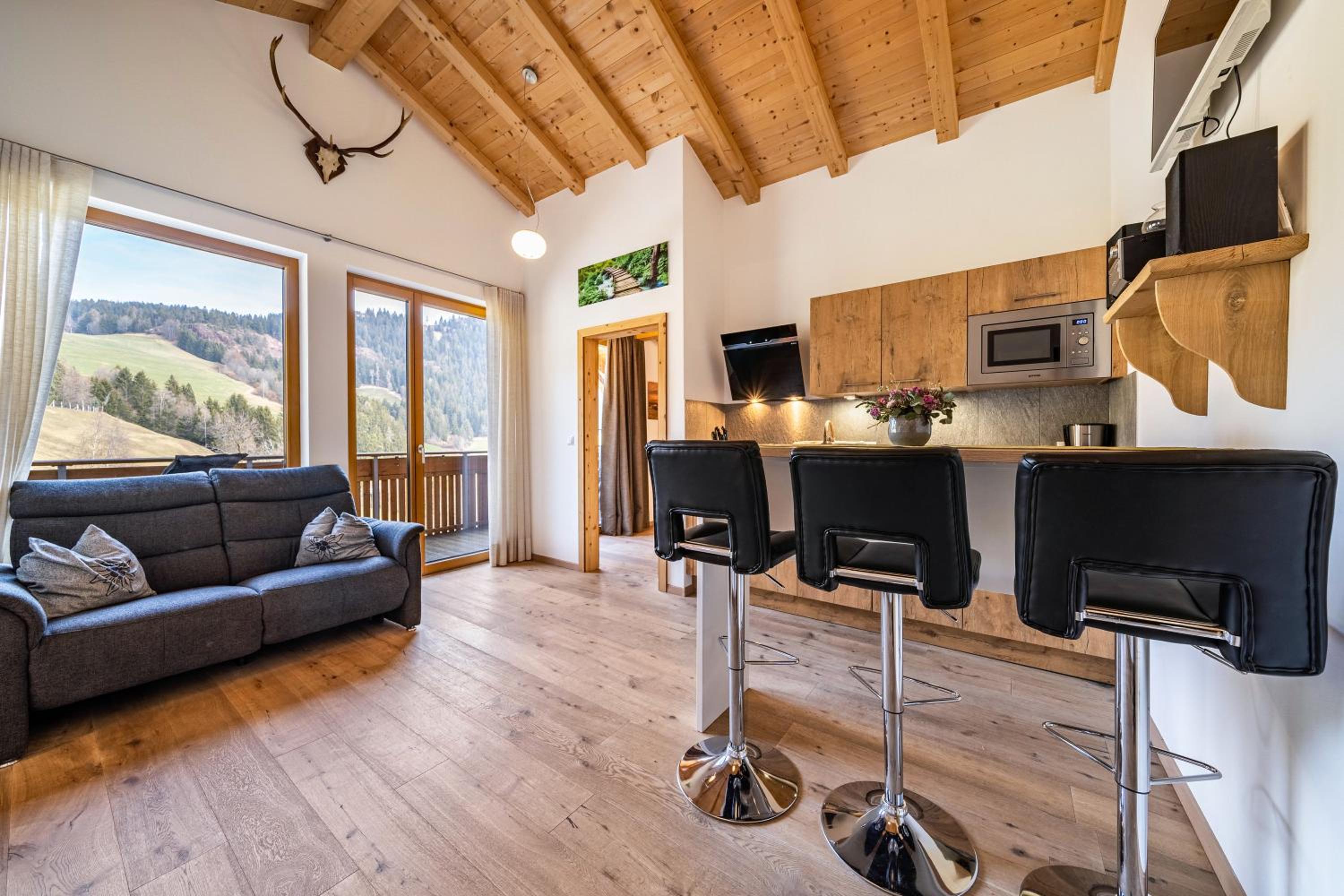 Superior One-Bedroom Apartment with Balcony