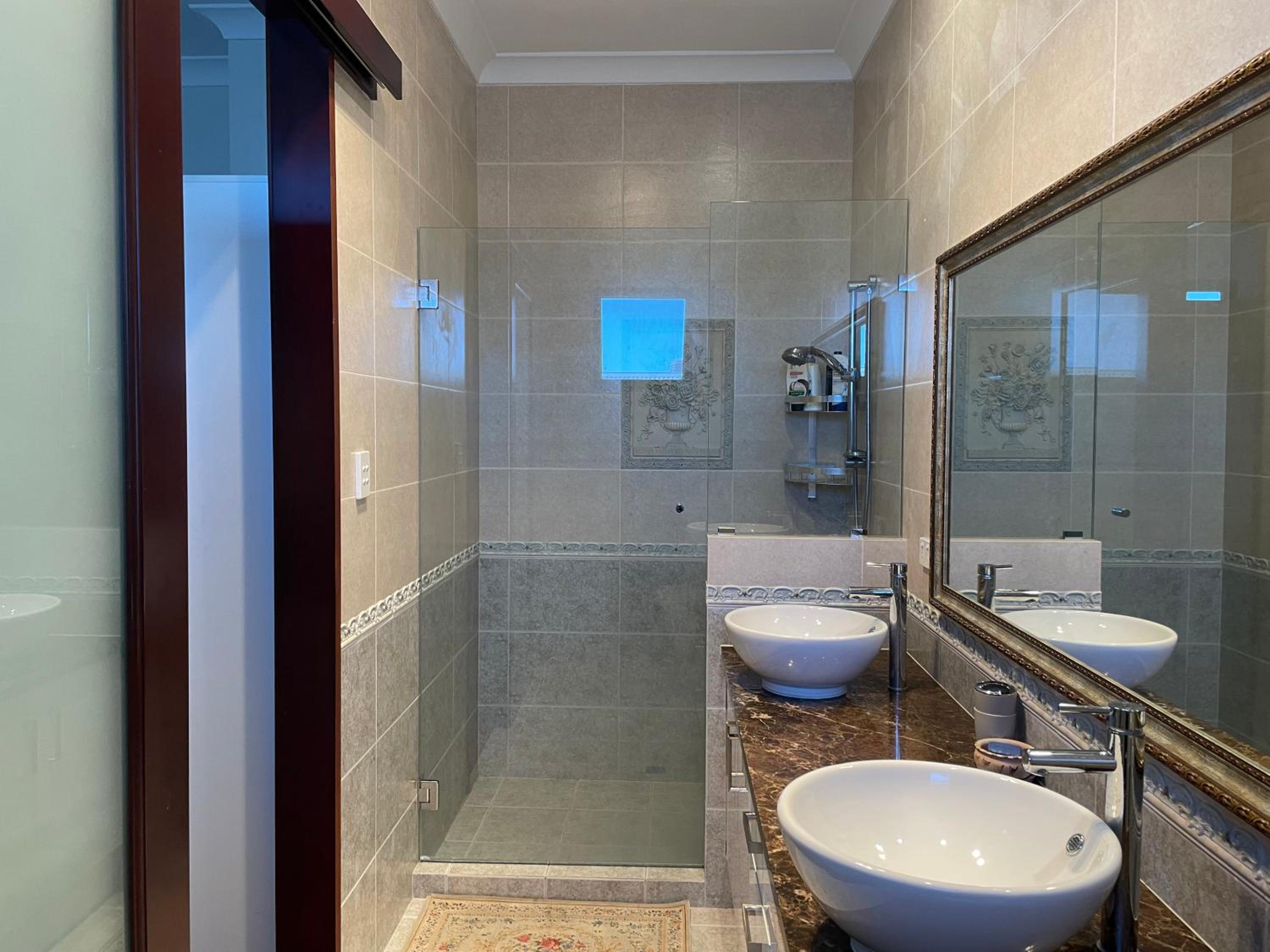 Double Room with Private Bathroom photo 2