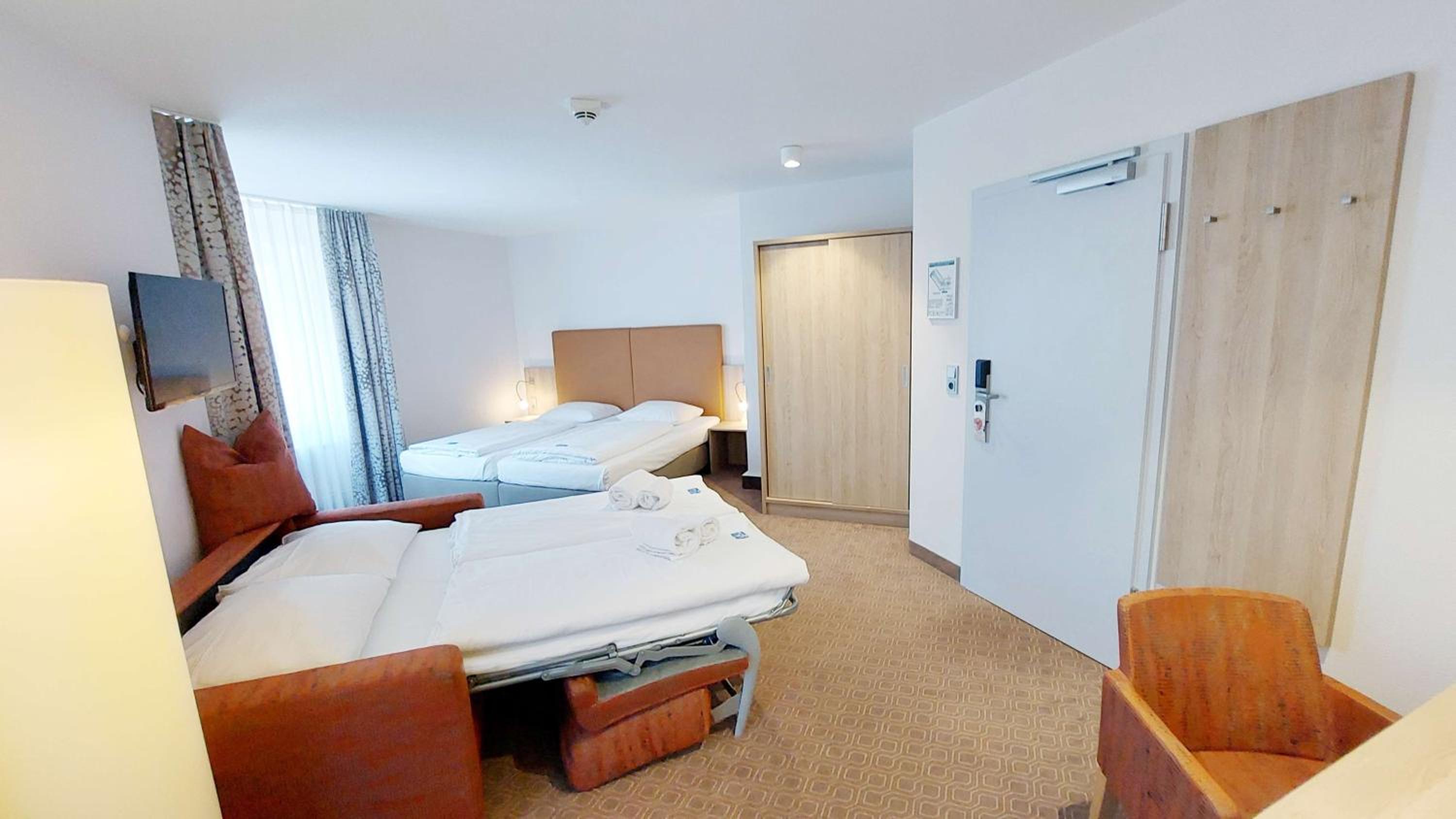 Business Double Room with Sofa Bed