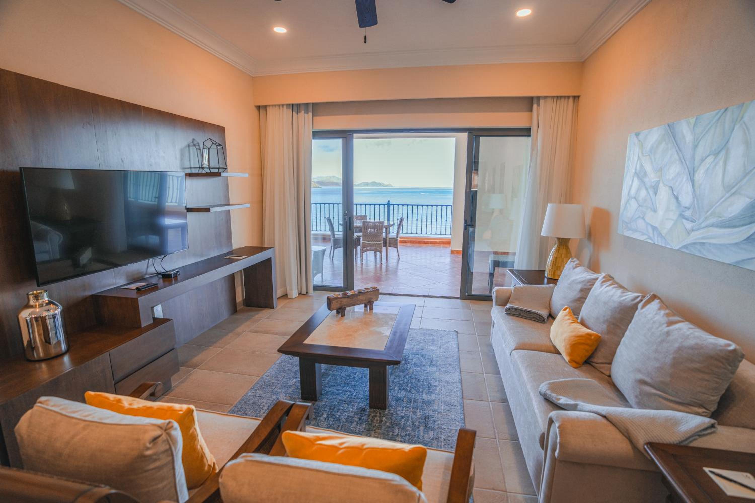 Two-Bedroom Suite - Photo 7
