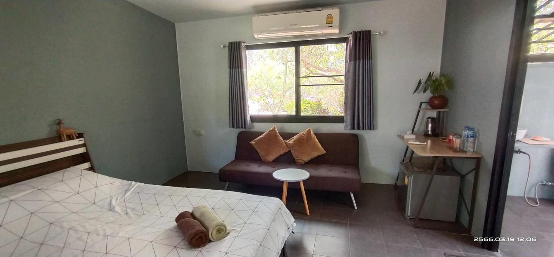 Double Room with Garden View - Photo 6