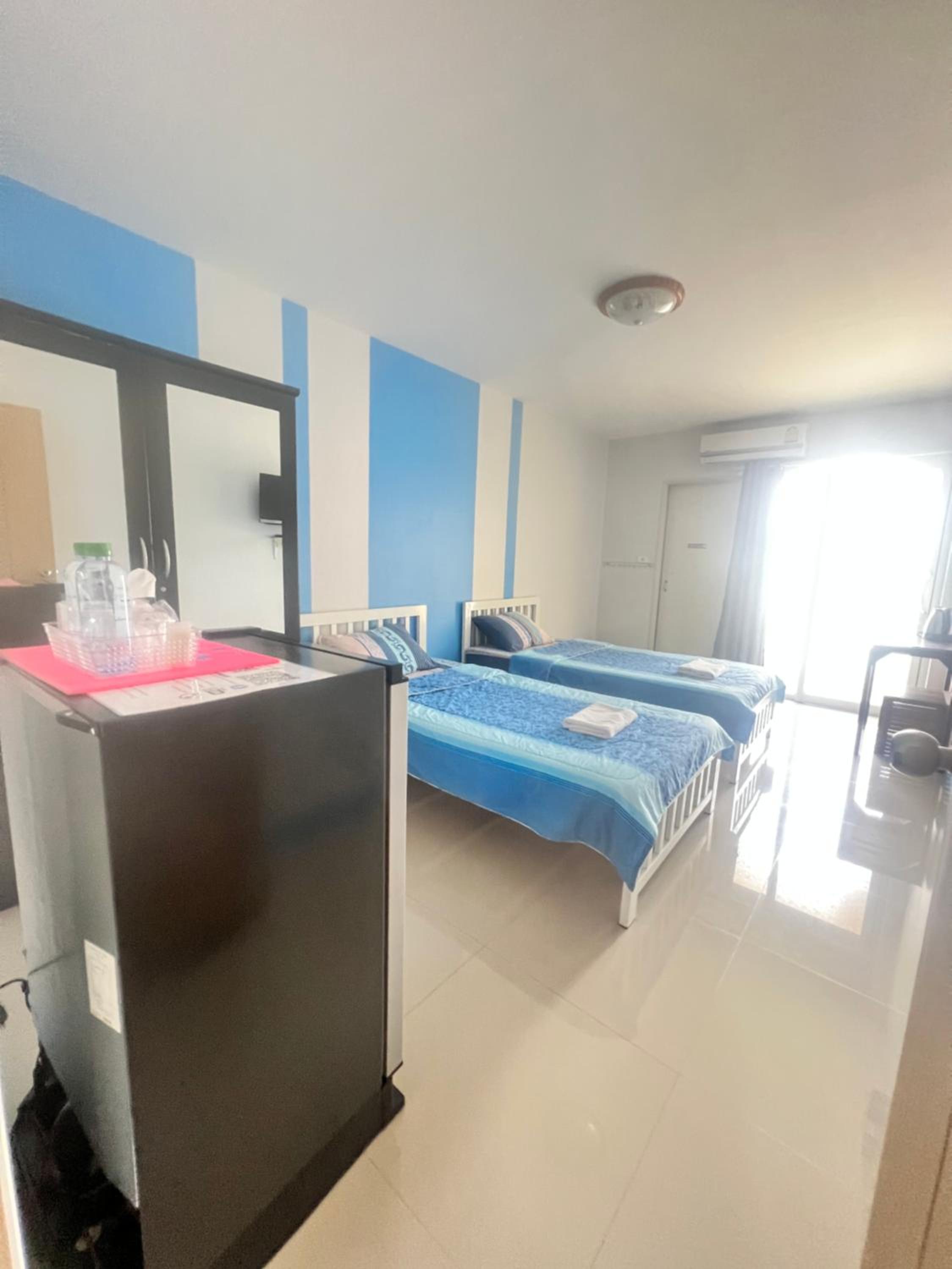 Twin Room with Private Bathroom photo 1