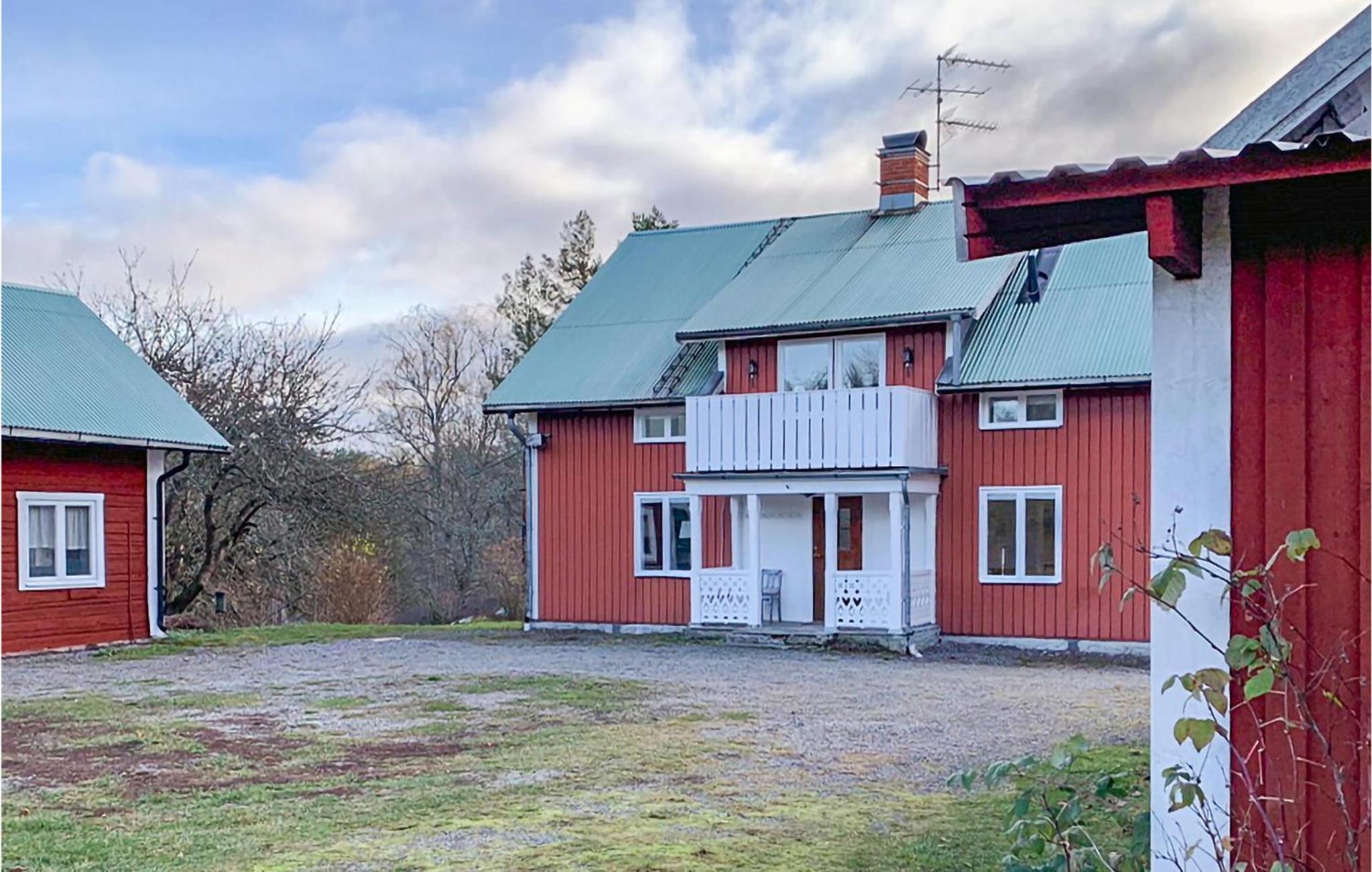 Three-Bedroom Vacation Home  photo 1