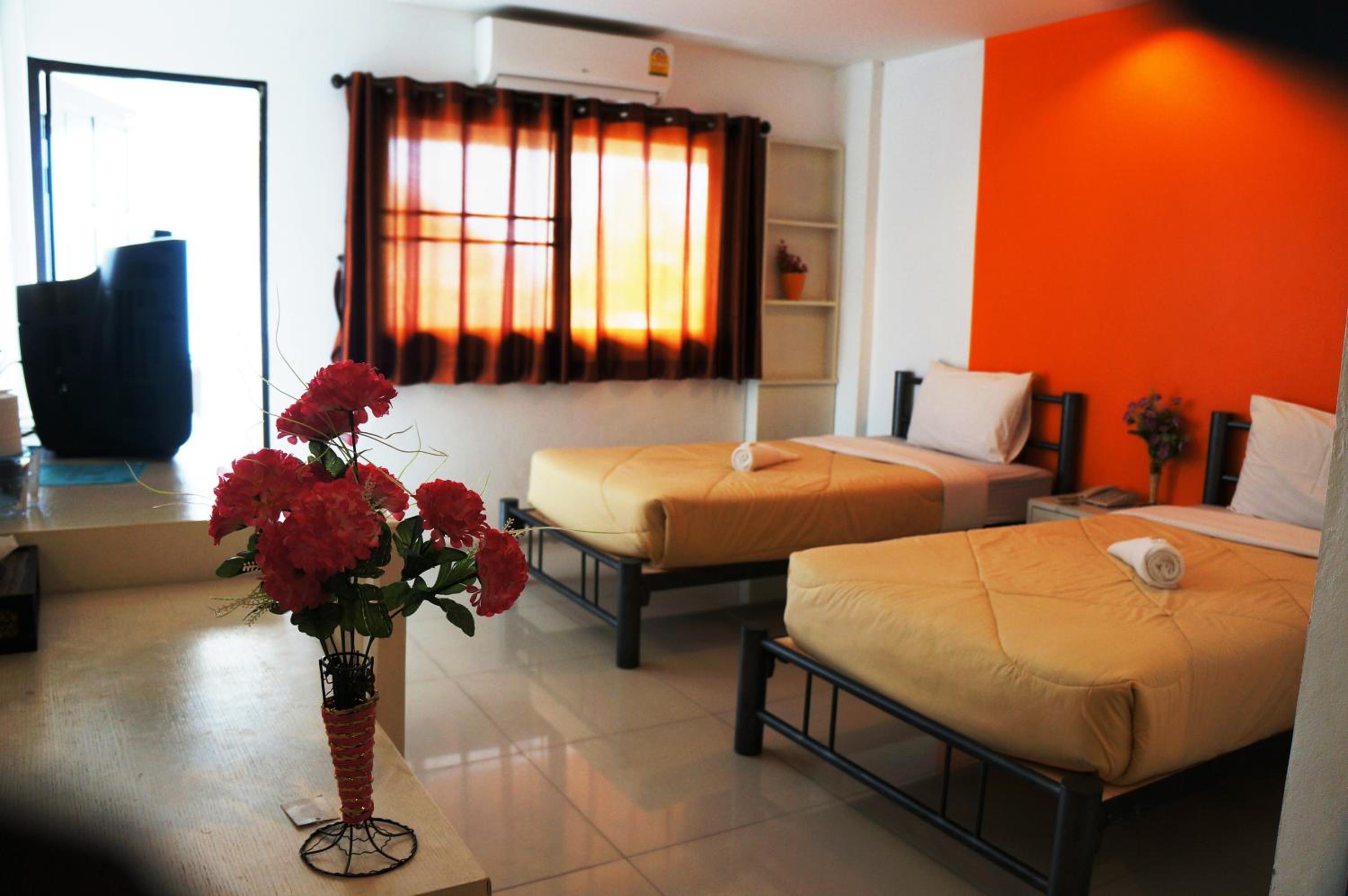 Superior Twin Room - Photo 11