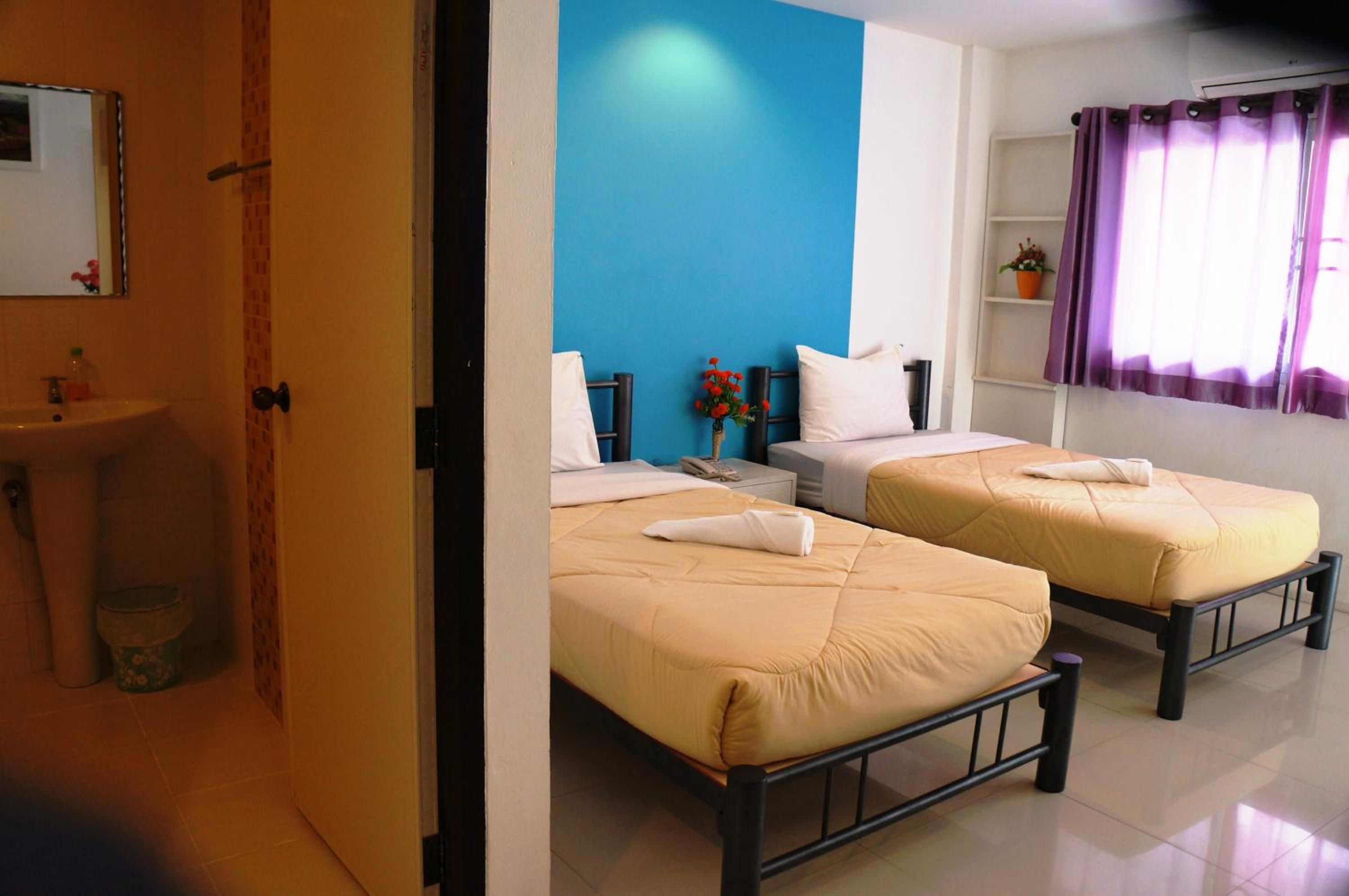 Superior Twin Room - Photo 13
