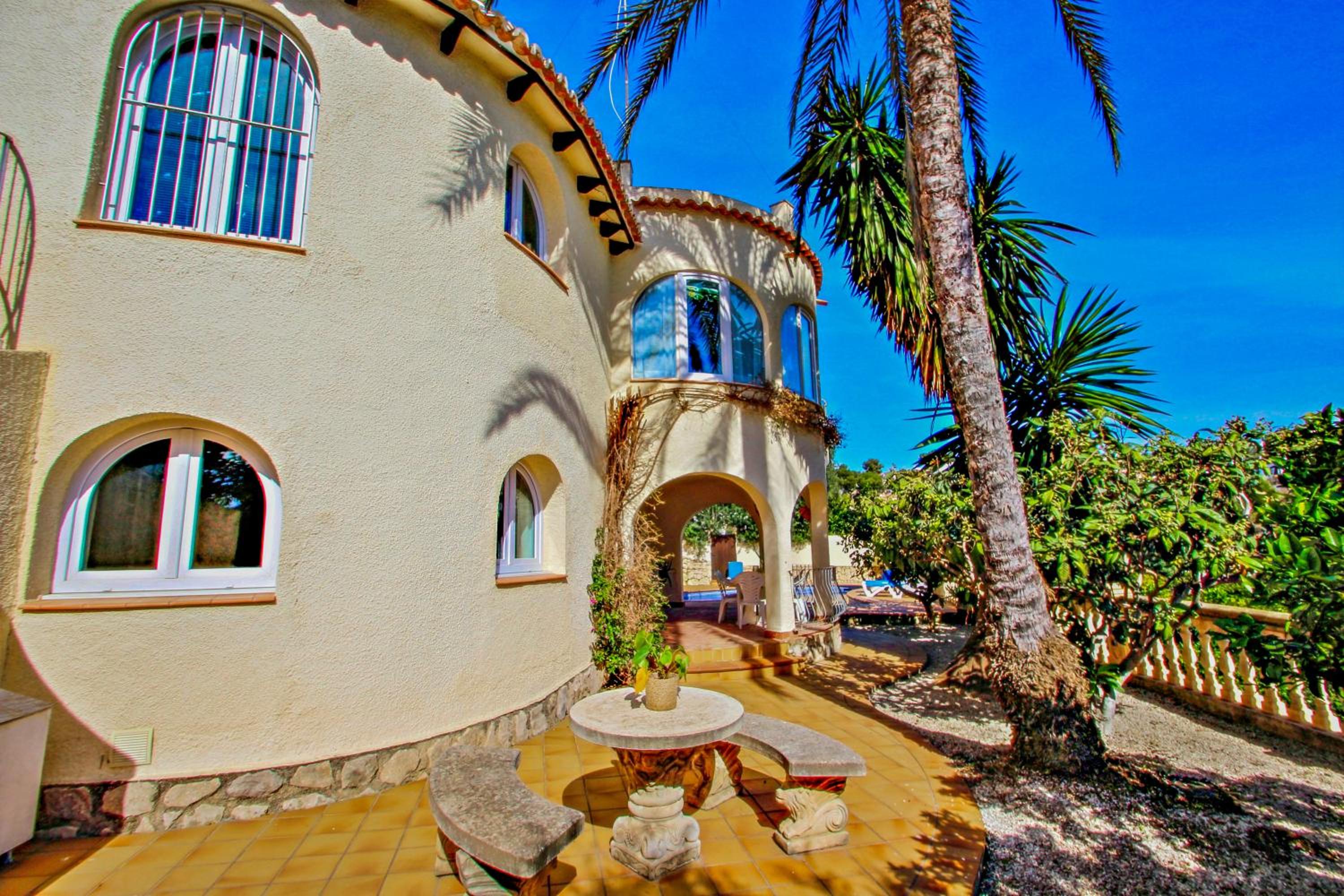 Villa photo 3