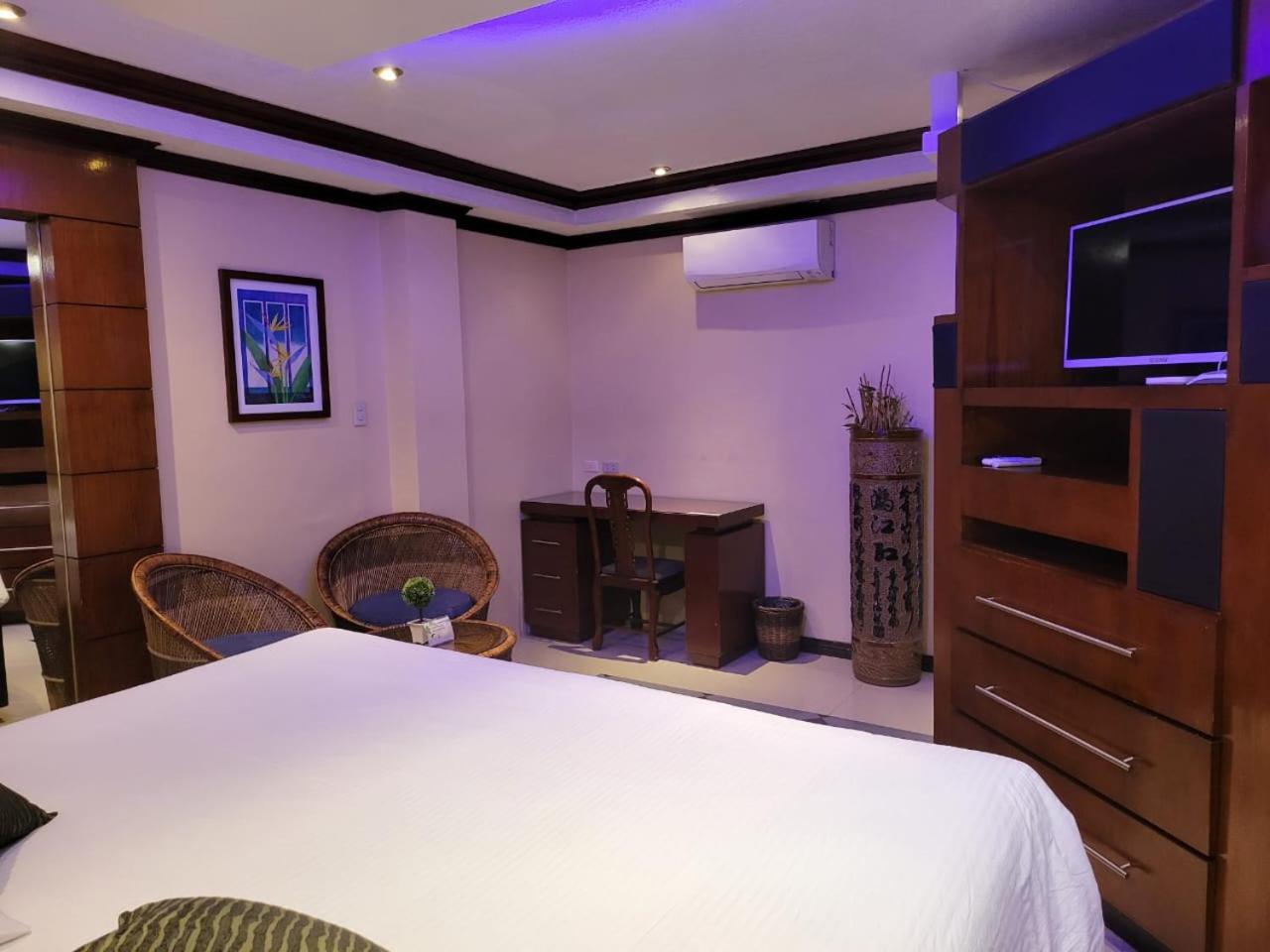 Executive Suite photo 3