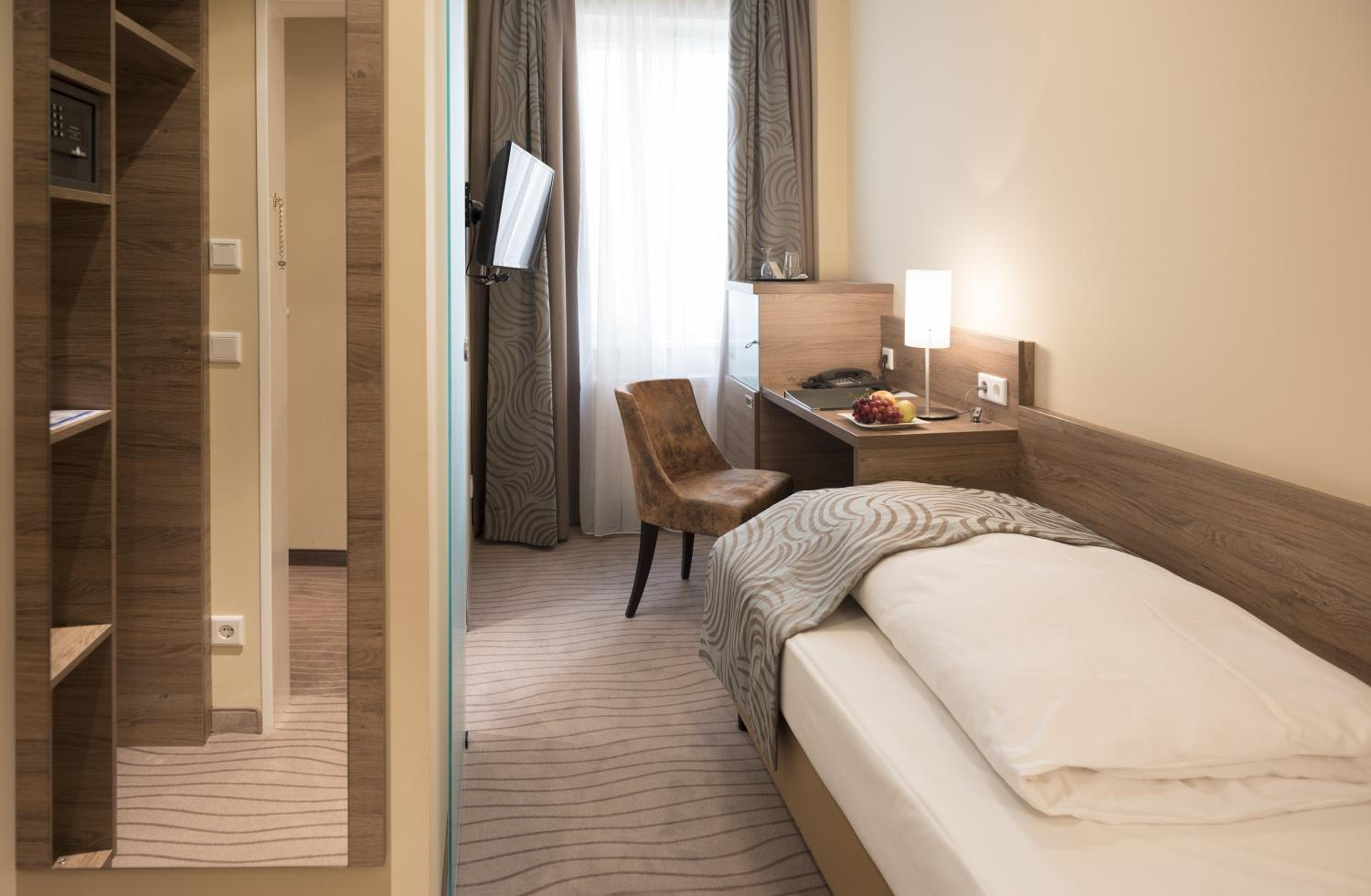 Single Room with Air Conditioning