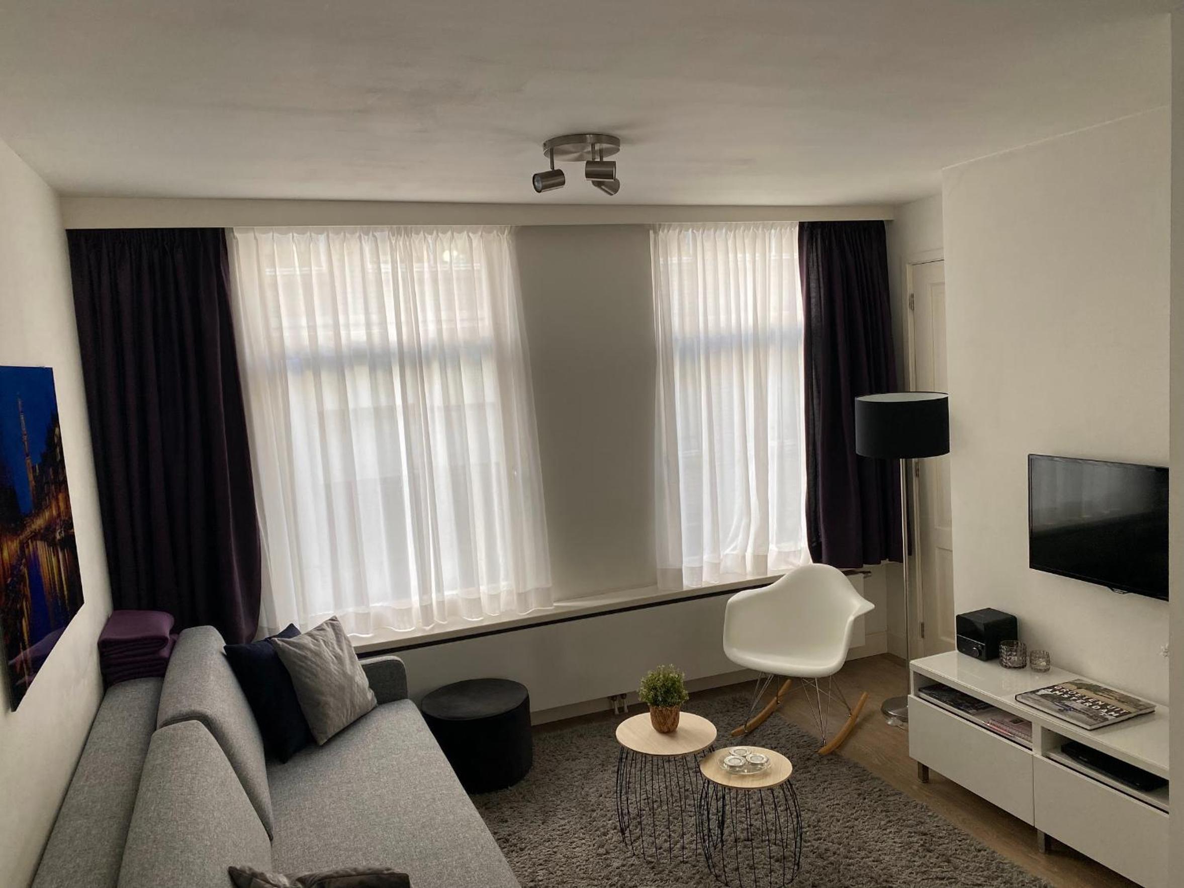 Studio Apartment photo 2
