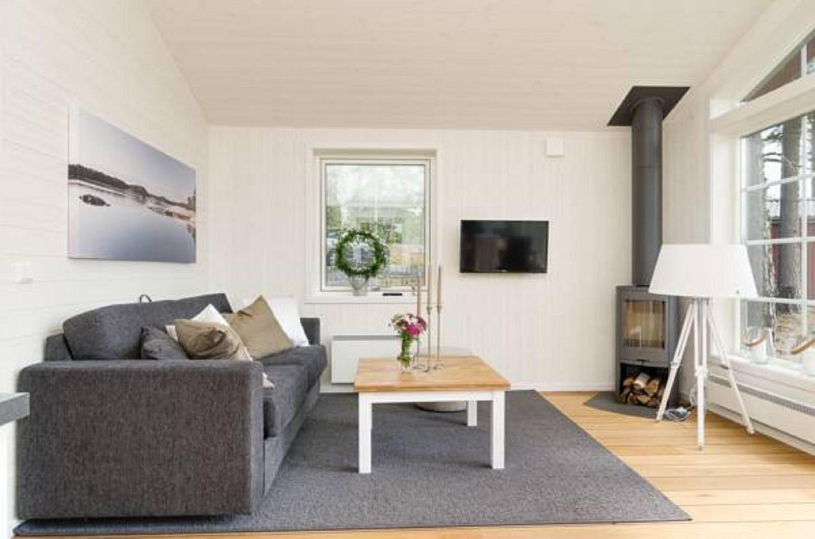 Two-Bedroom Cottage photo 1